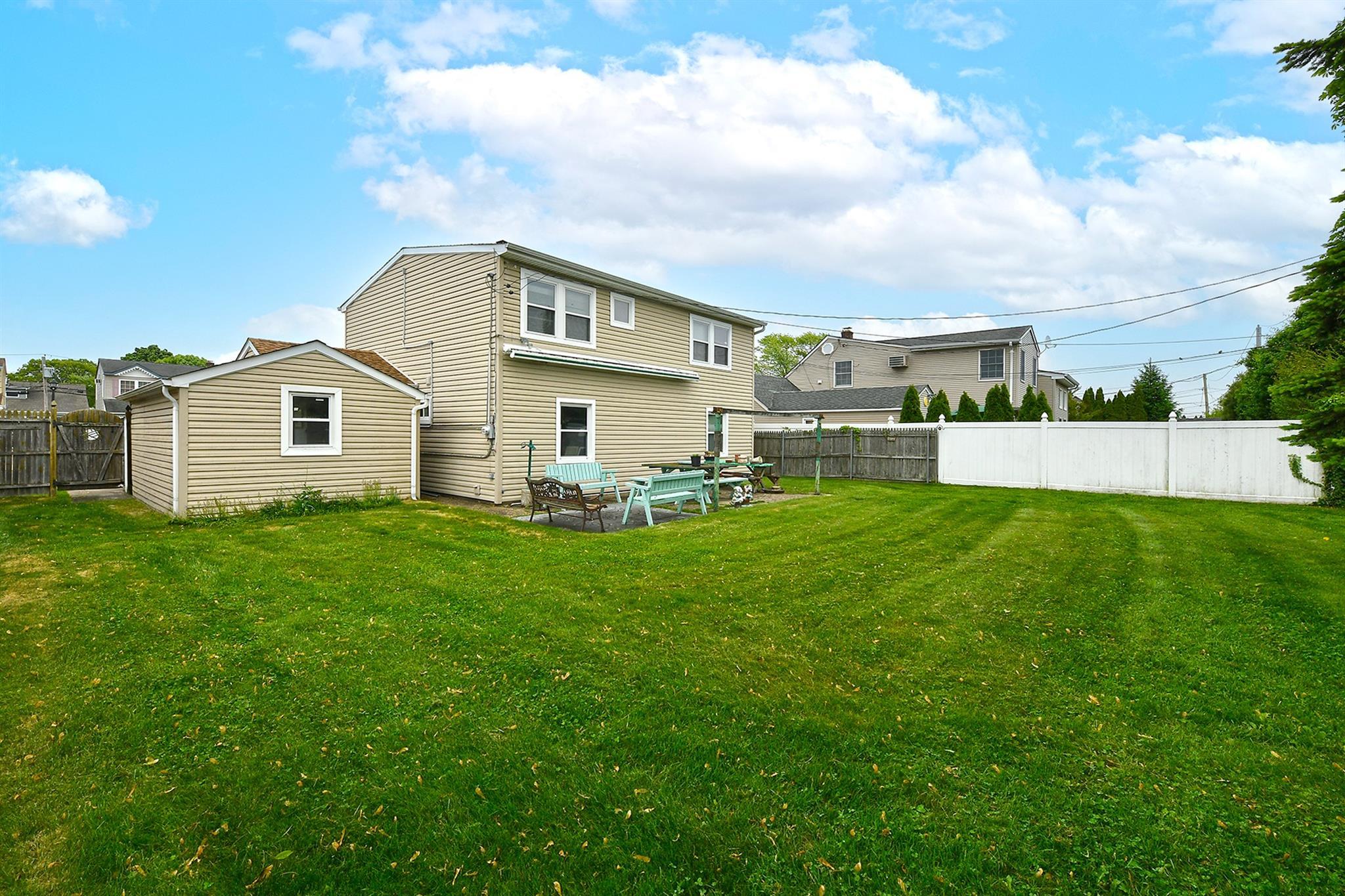 Single Family Haven  Nassau County, NY 11756, MLS-861483-16