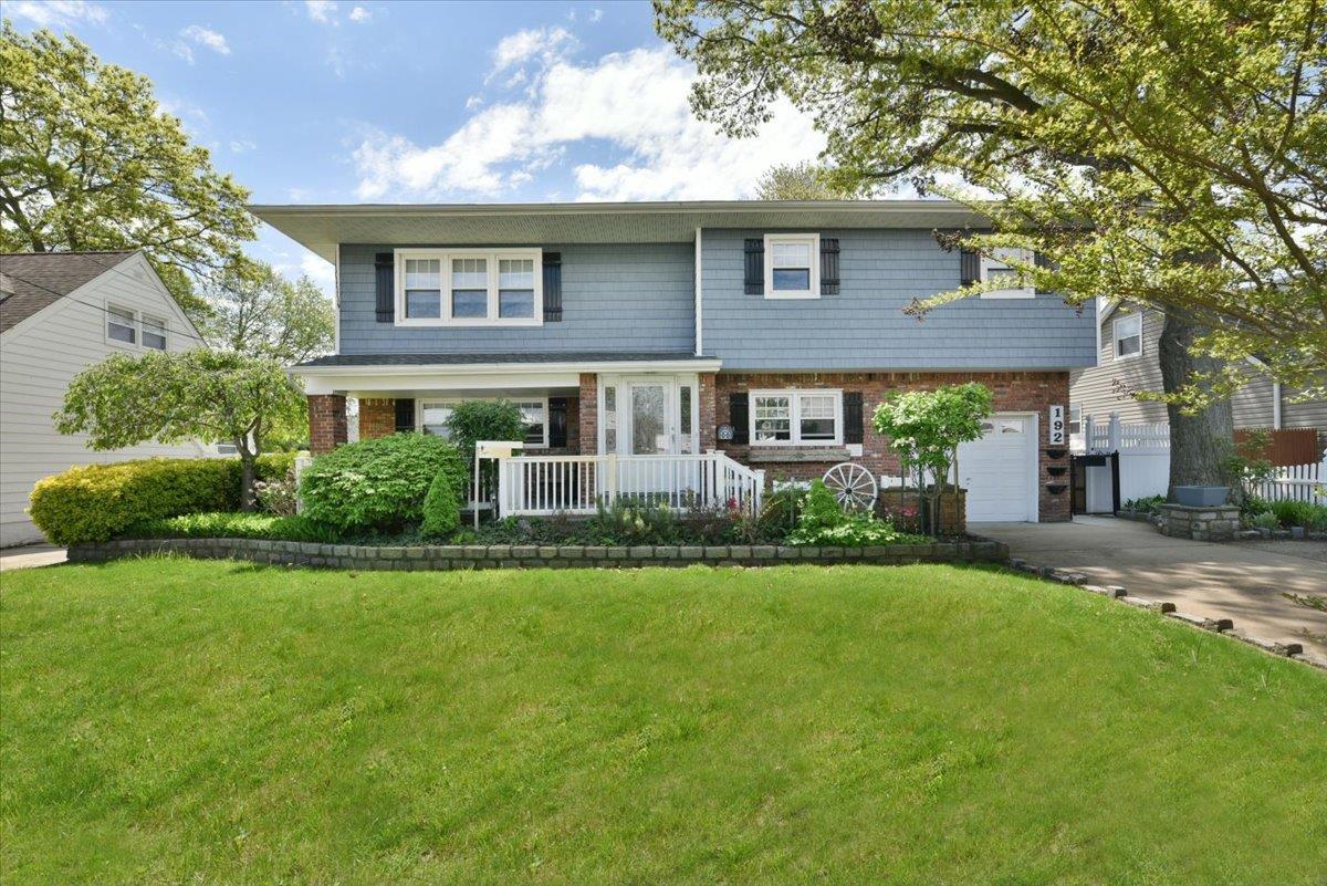 Single Family Pine  Nassau County, NY 11758, MLS-861488-2