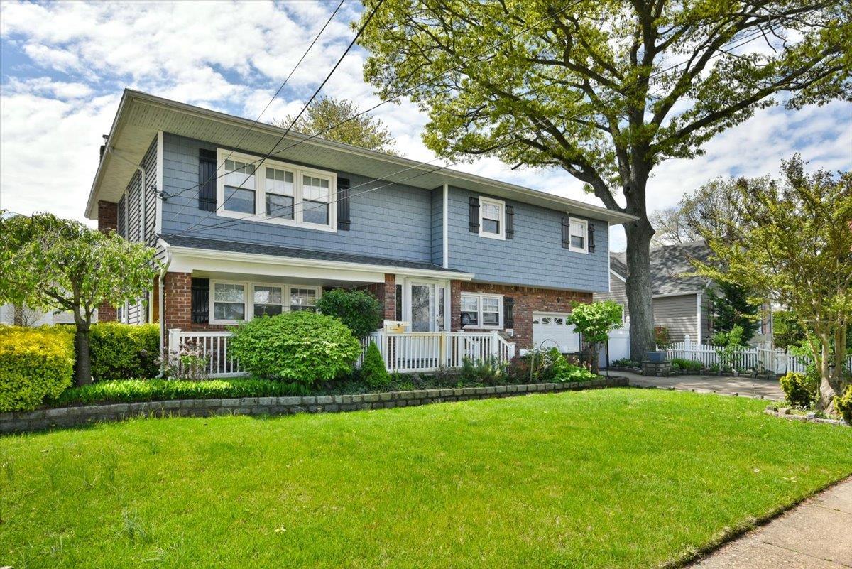 Single Family Pine  Nassau County, NY 11758, MLS-861488-3