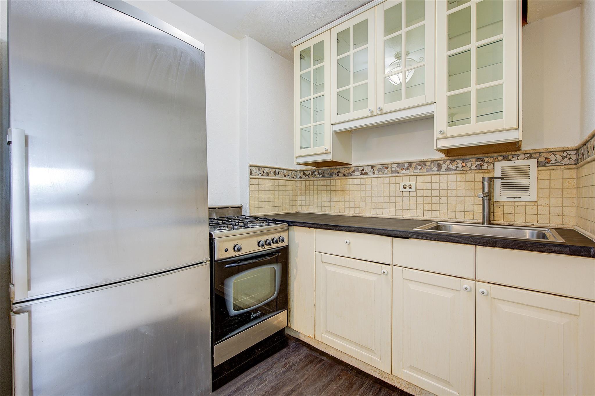 Coop Nostrand  Brooklyn, NY 11235, MLS-861495-10