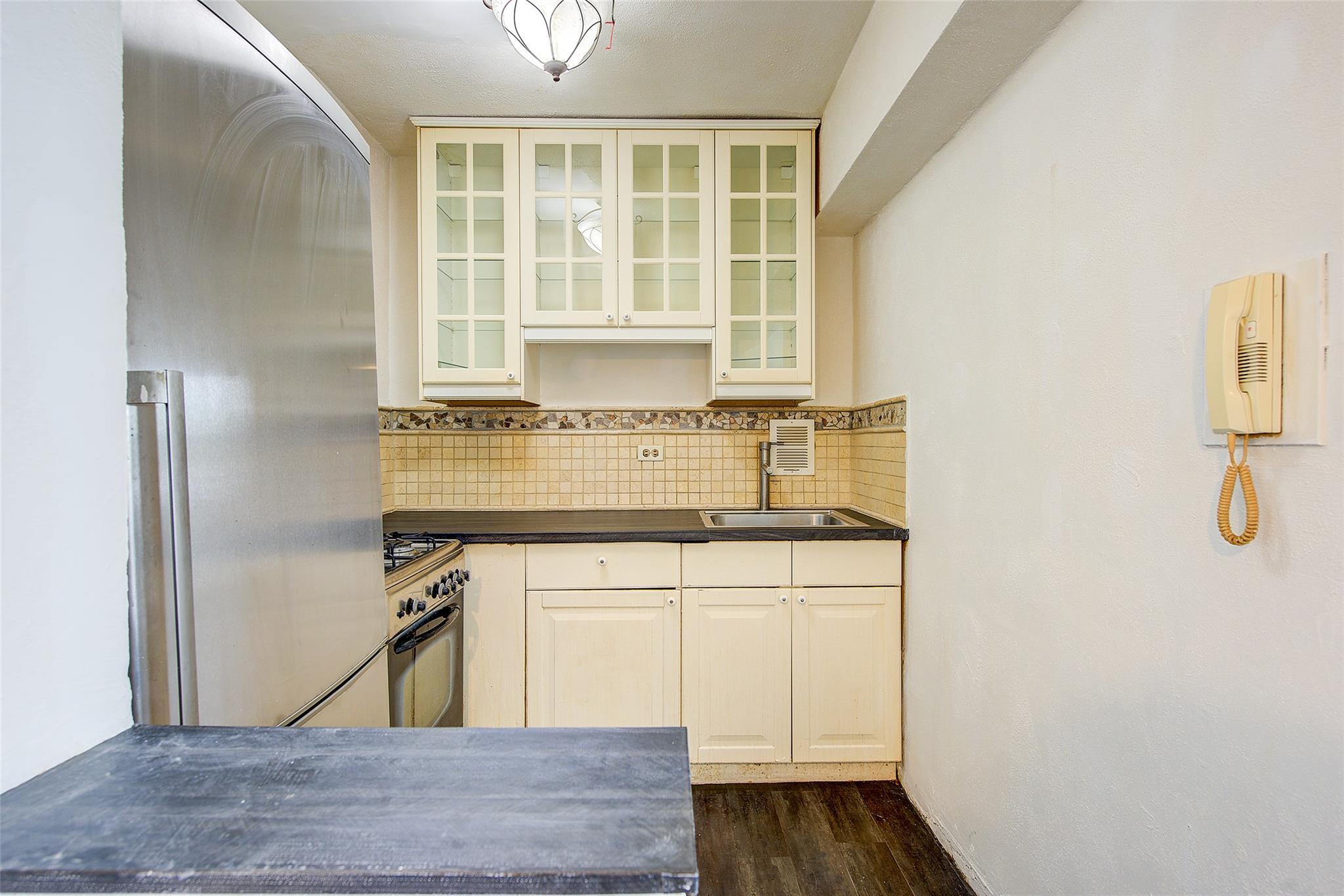 Coop Nostrand  Brooklyn, NY 11235, MLS-861495-8