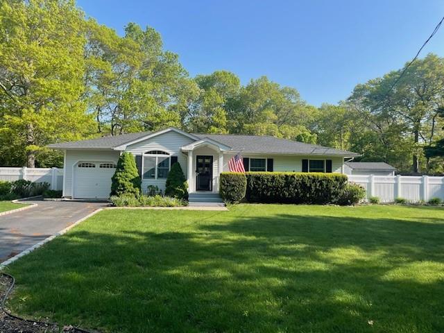 Single Family Southaven  Suffolk County, NY 11763, MLS-861503-2