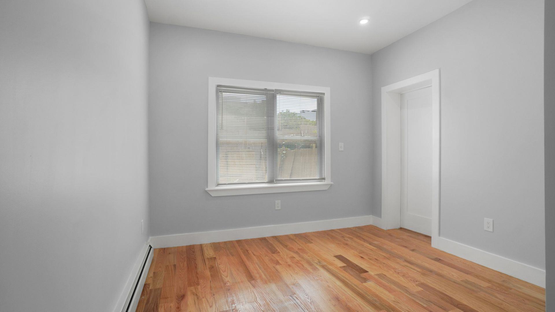 Single Family 183rd  Bronx, NY 10458, MLS-861512-11