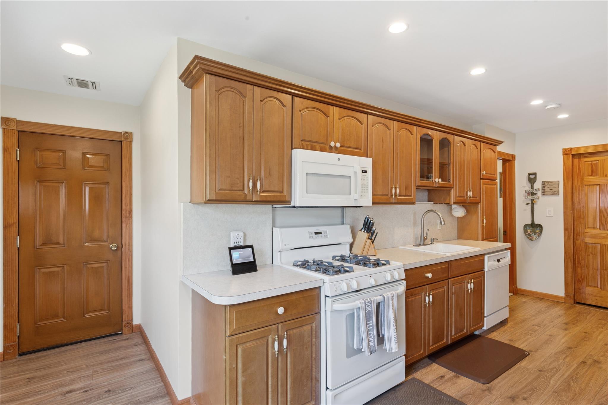 Single Family Greene  Suffolk County, NY 11757, MLS-861518-13