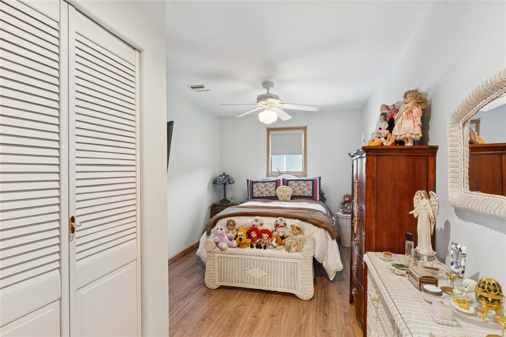 Single Family Greene  Suffolk County, NY 11757, MLS-861518-23