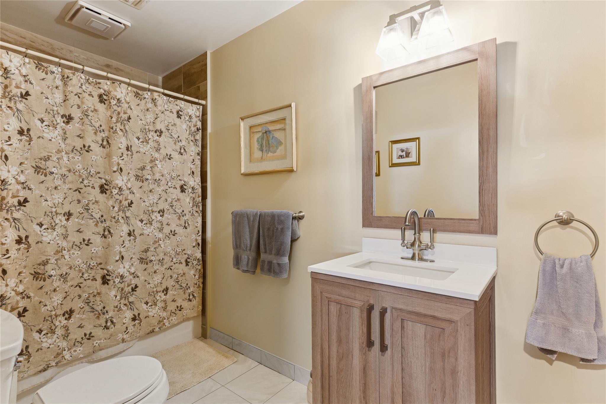 Single Family Greene  Suffolk County, NY 11757, MLS-861518-27