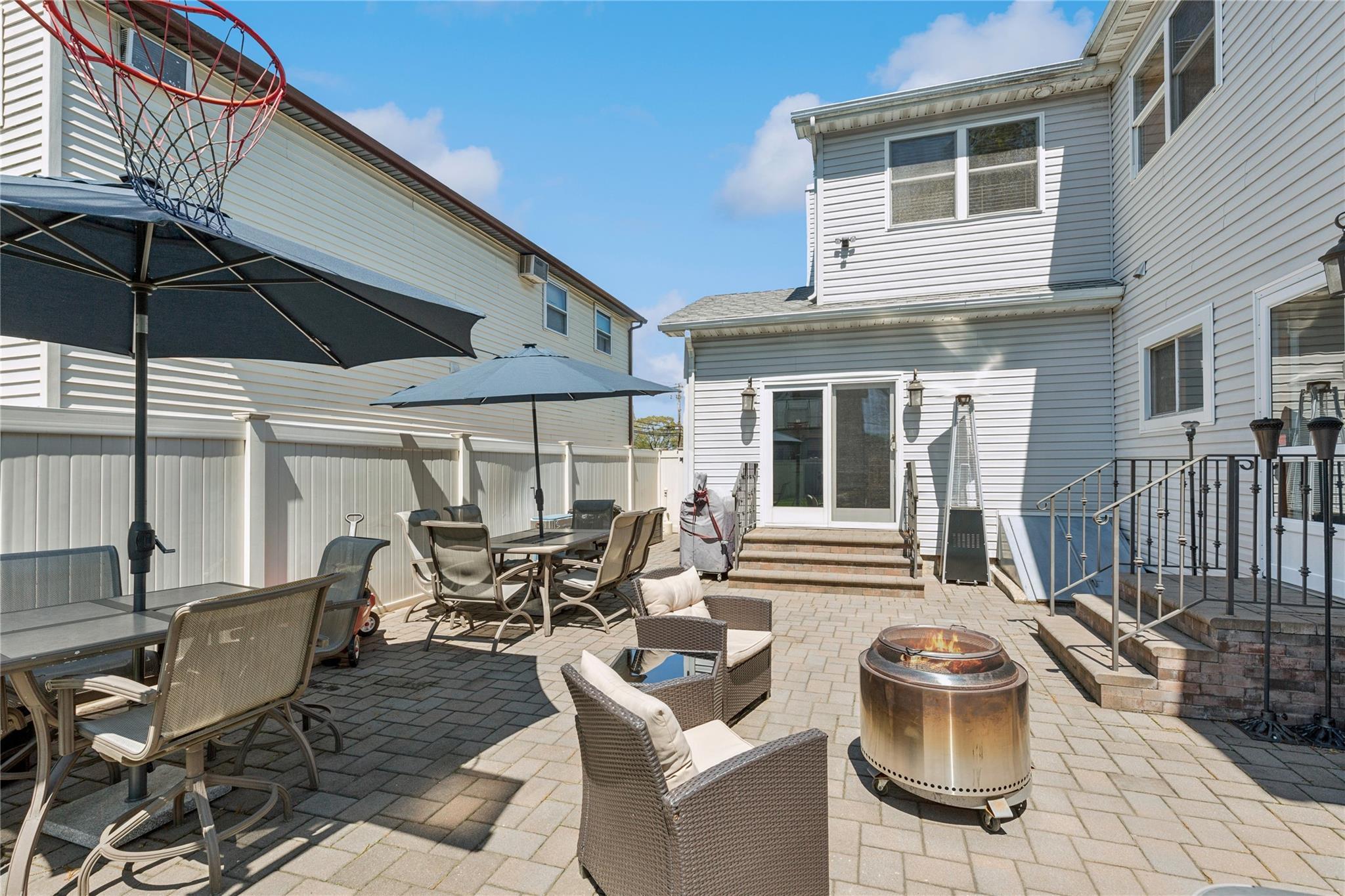 Single Family Greene  Suffolk County, NY 11757, MLS-861518-32