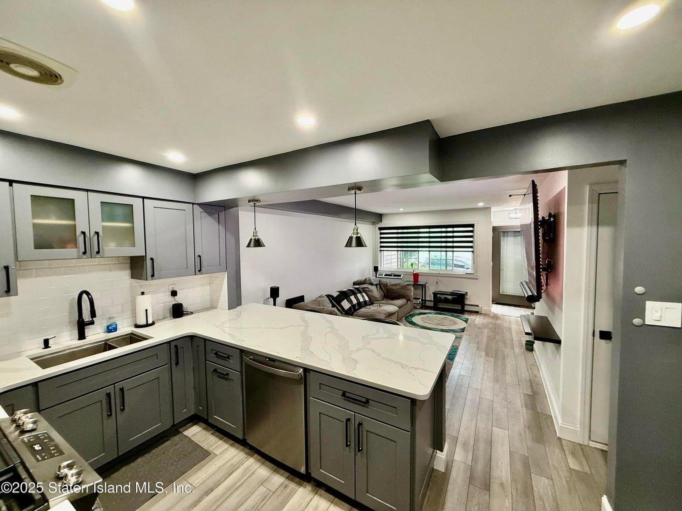 Single Family Corona  Staten Island, NY 10306, MLS-861521-19