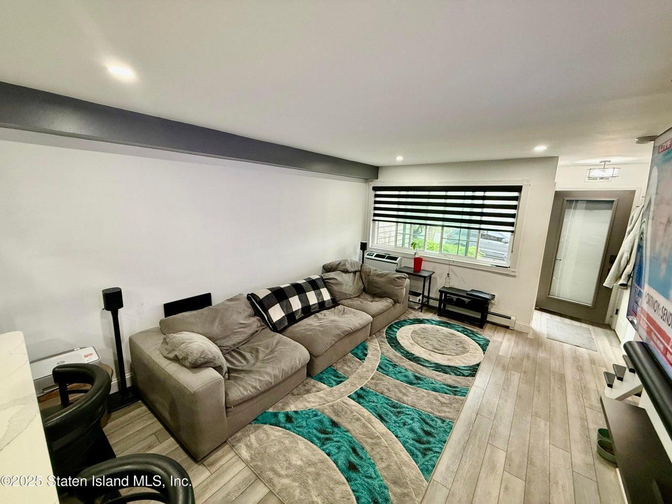 Single Family Corona  Staten Island, NY 10306, MLS-861521-25