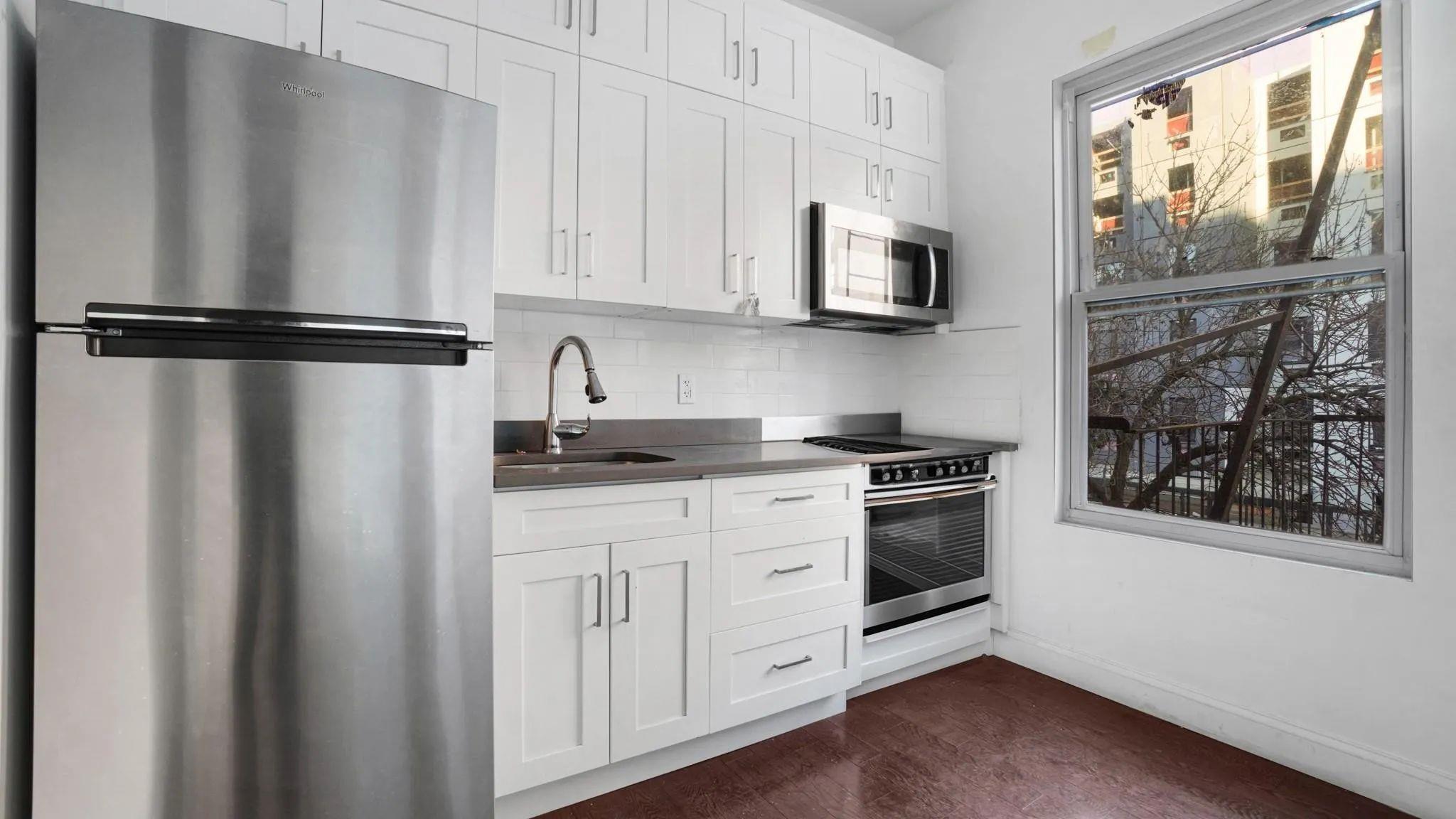 Single Family Anthony  Bronx, NY 10457, MLS-861534-20