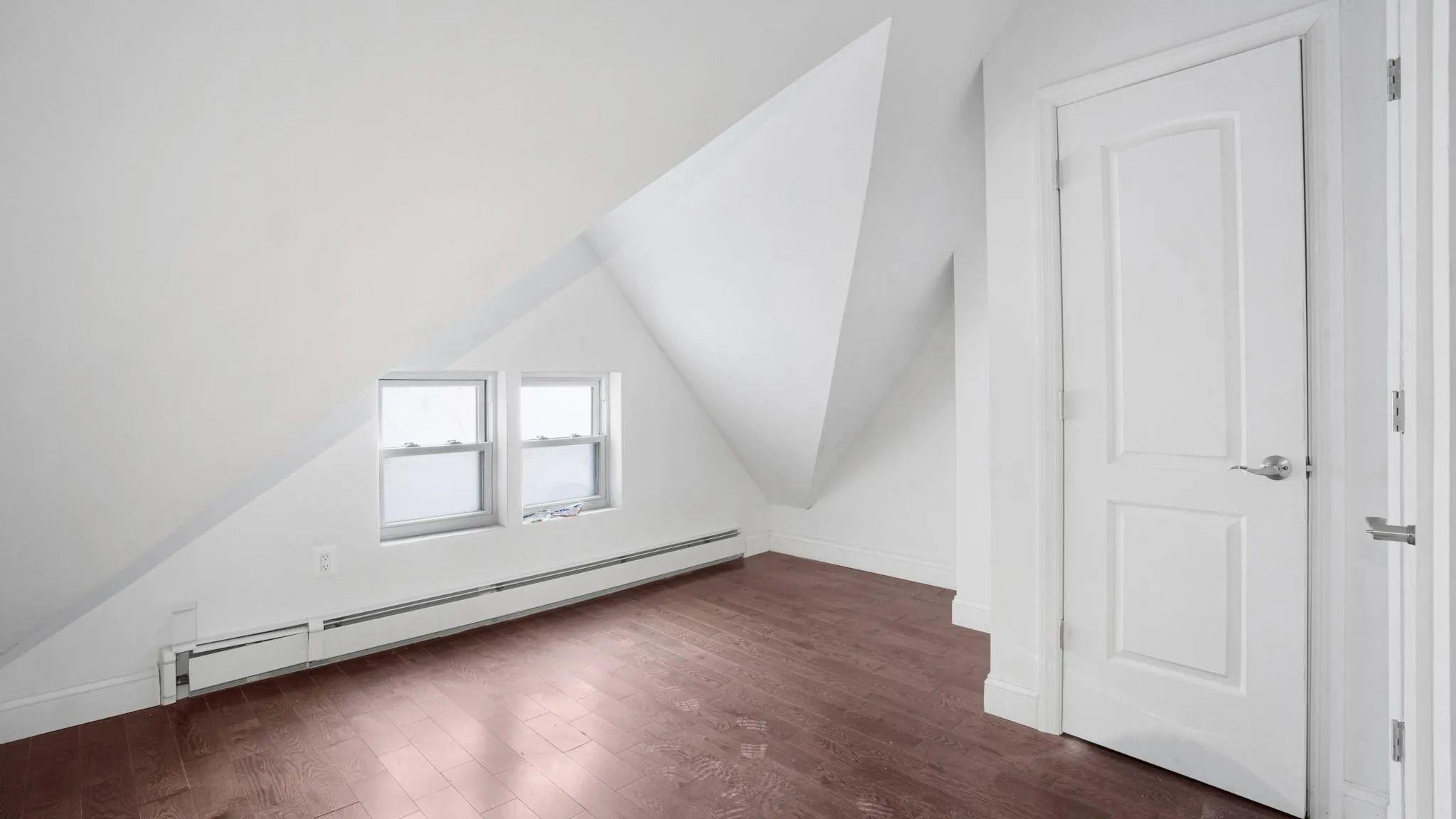 Single Family Anthony  Bronx, NY 10457, MLS-861534-24
