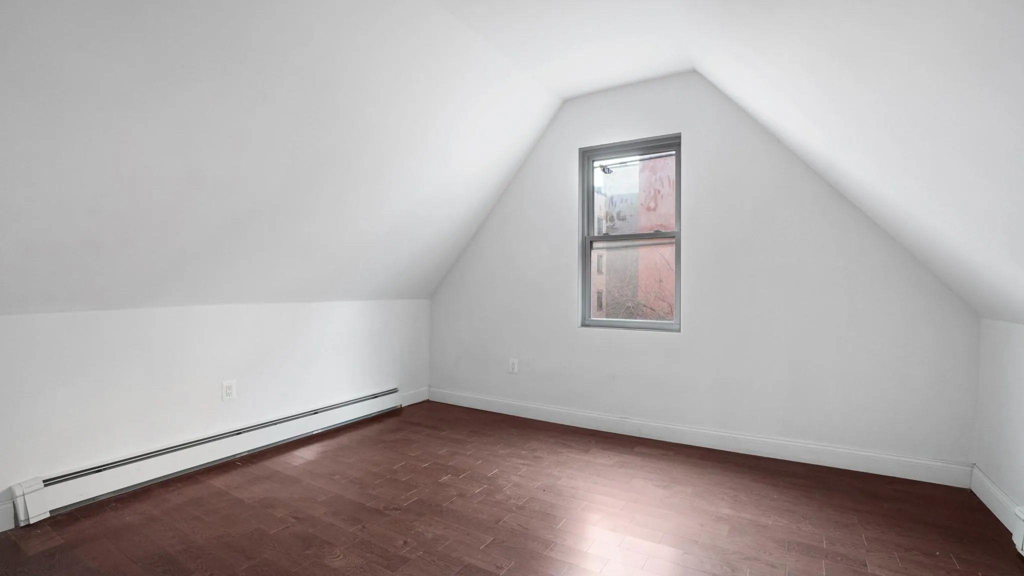Single Family Anthony  Bronx, NY 10457, MLS-861534-25