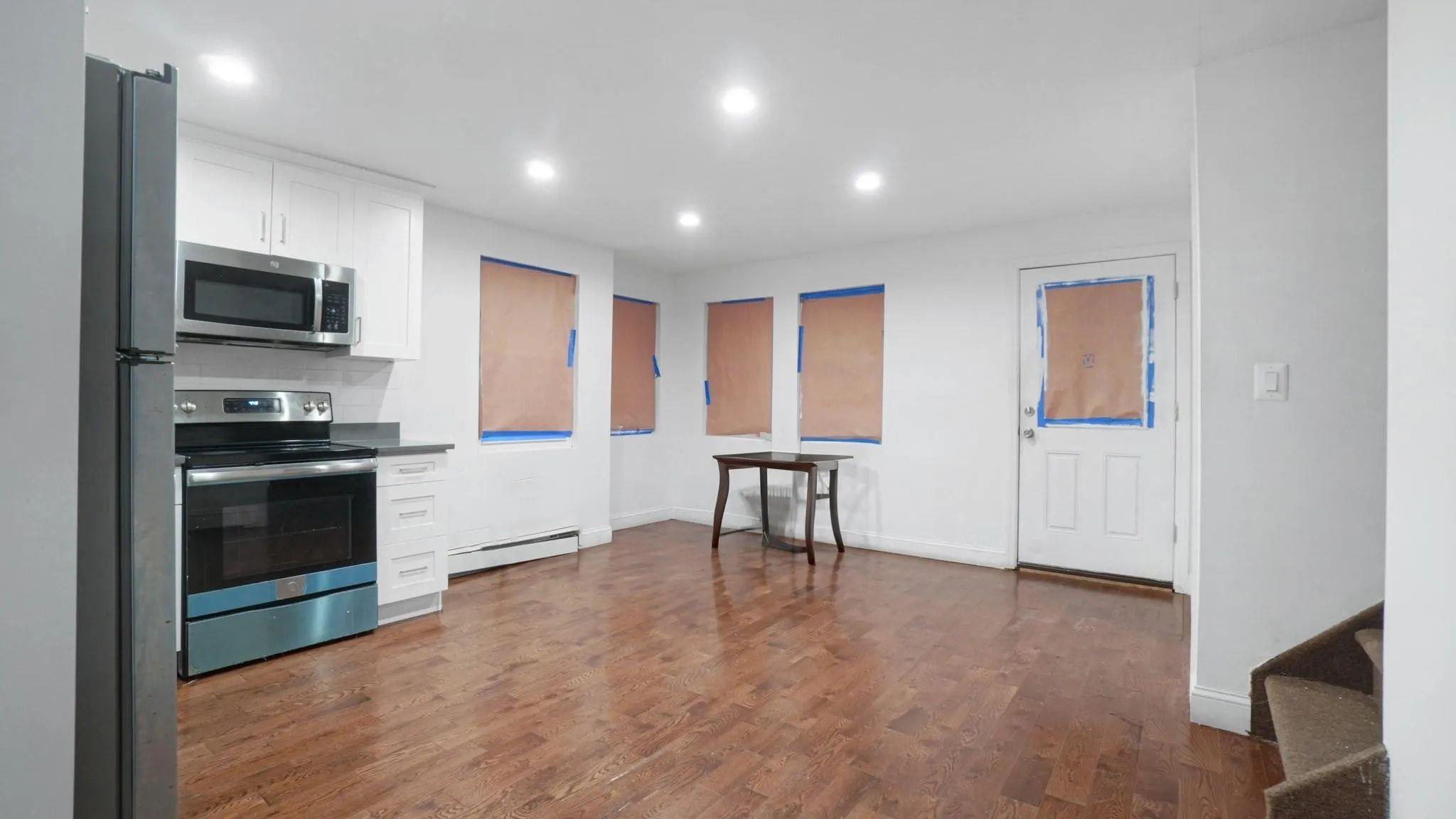 Single Family Anthony  Bronx, NY 10457, MLS-861534-8