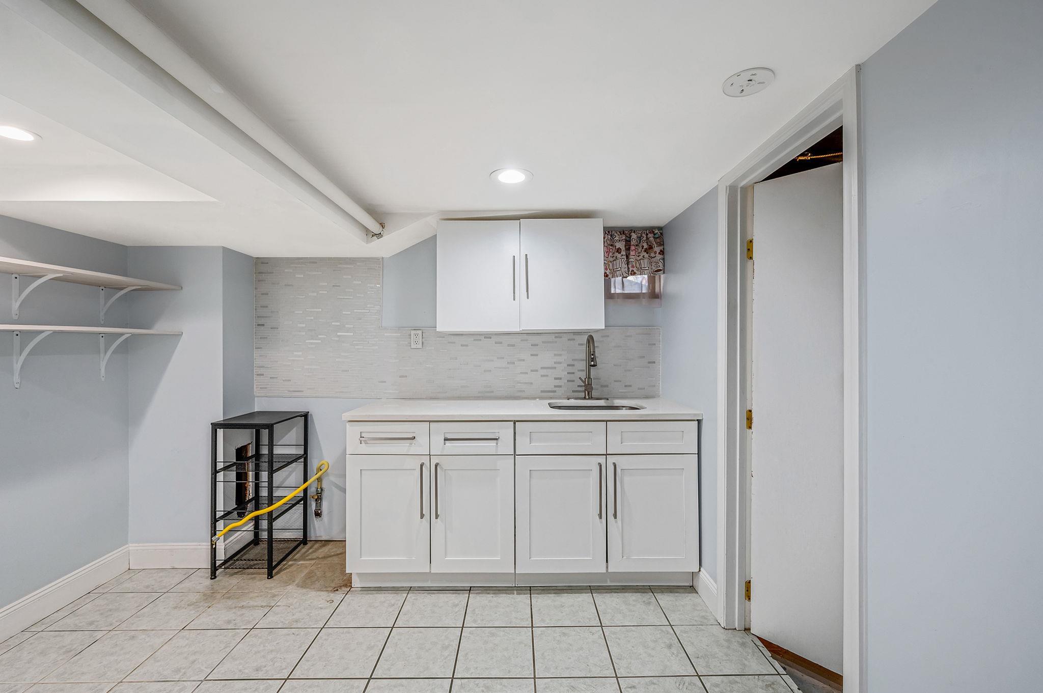 Single Family Fenworth  Nassau County, NY 11010, MLS-861535-26