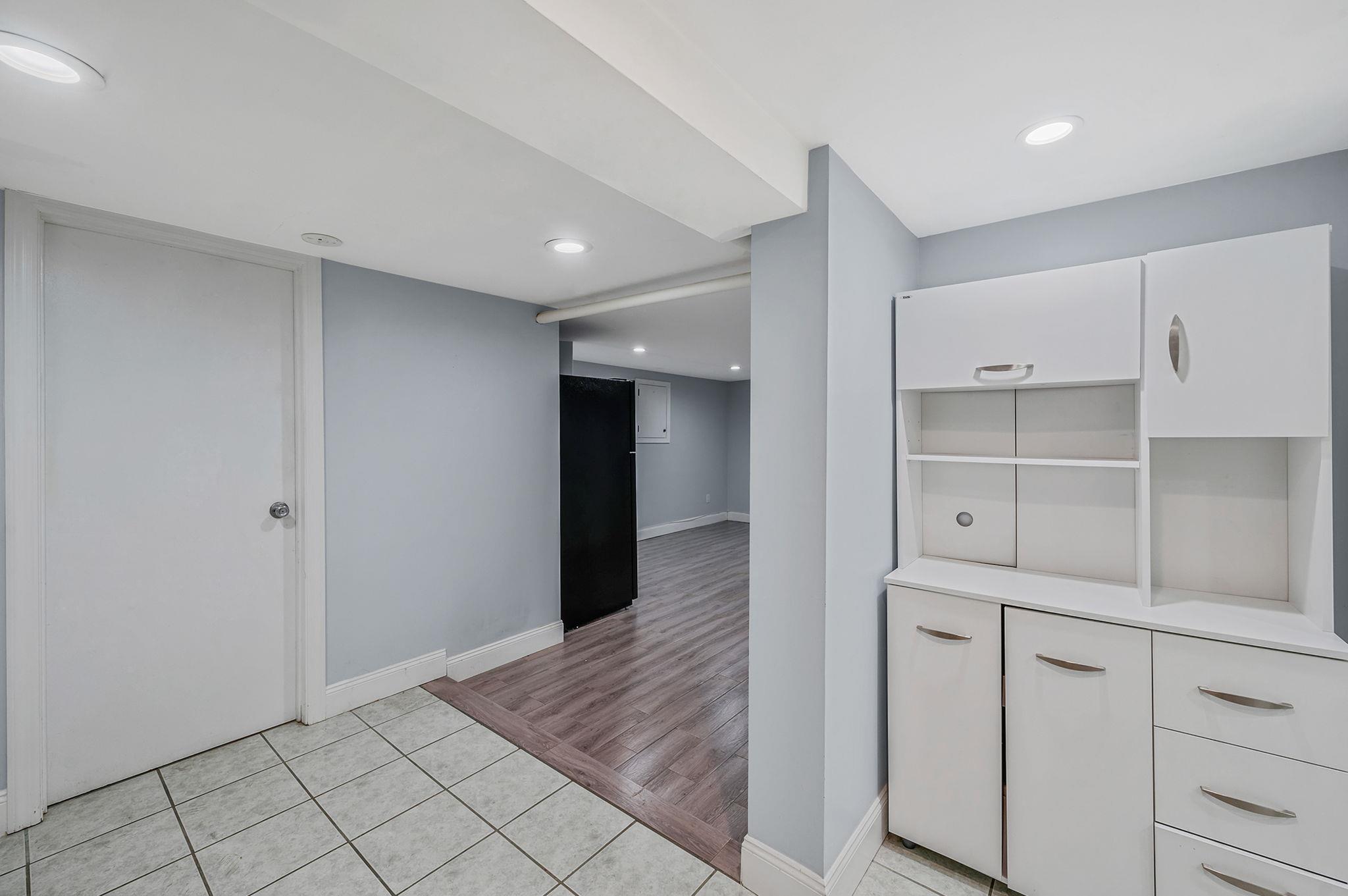 Single Family Fenworth  Nassau County, NY 11010, MLS-861535-27