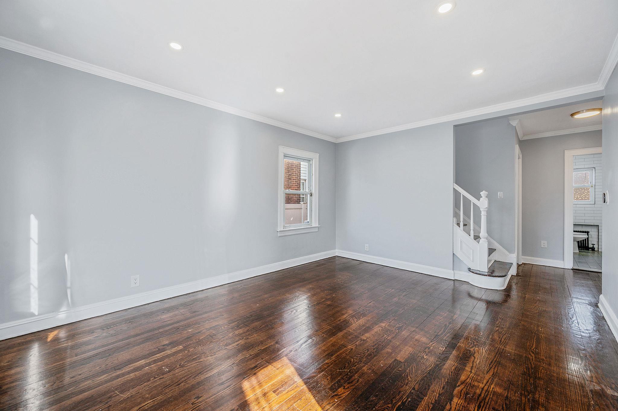Single Family Fenworth  Nassau County, NY 11010, MLS-861535-5
