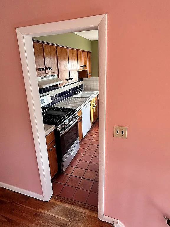 Single Family Maple  Westchester County, NY 10520, MLS-861538-12