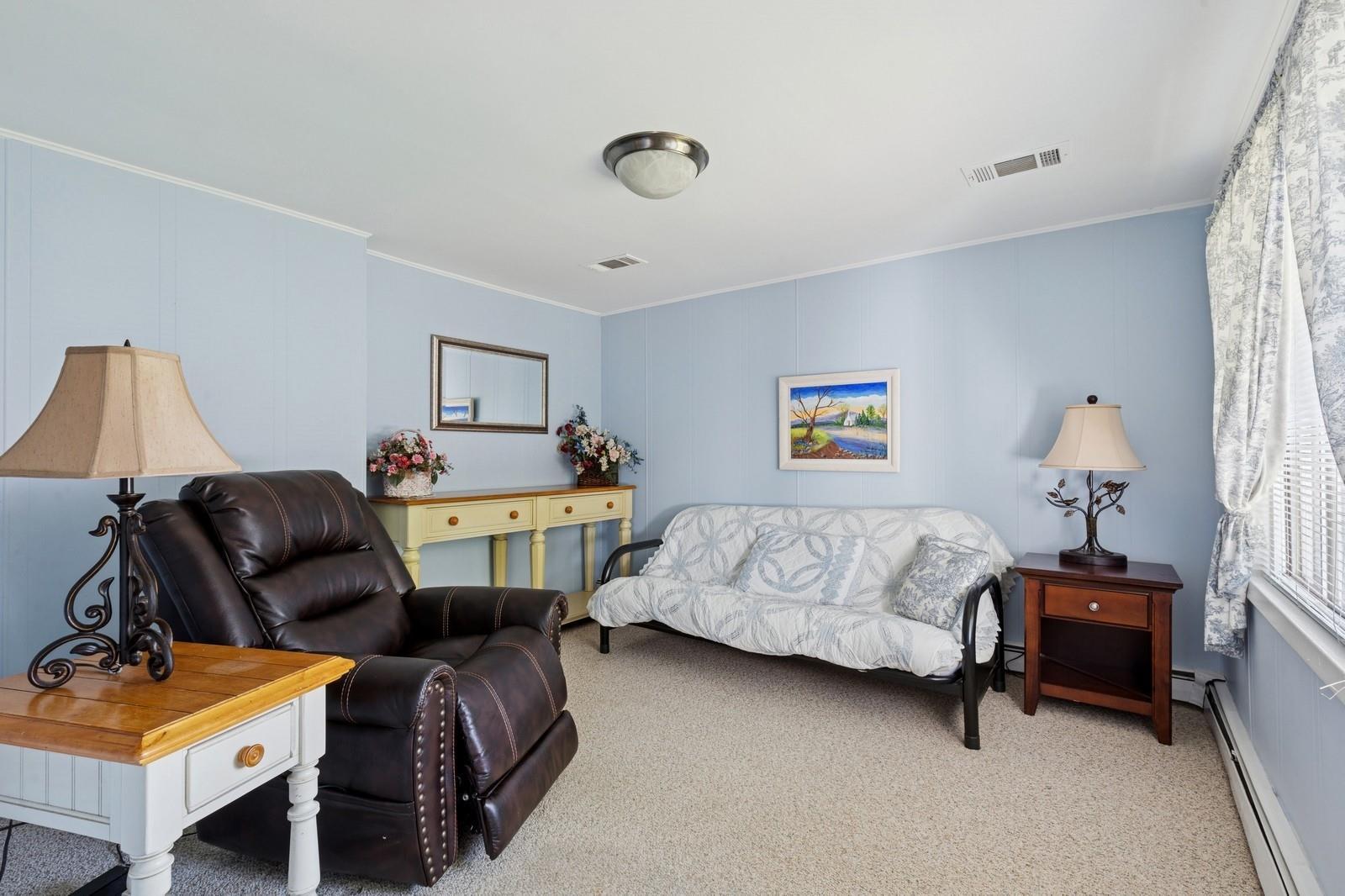 Single Family Woodside  Suffolk County, NY 11772, MLS-861540-23