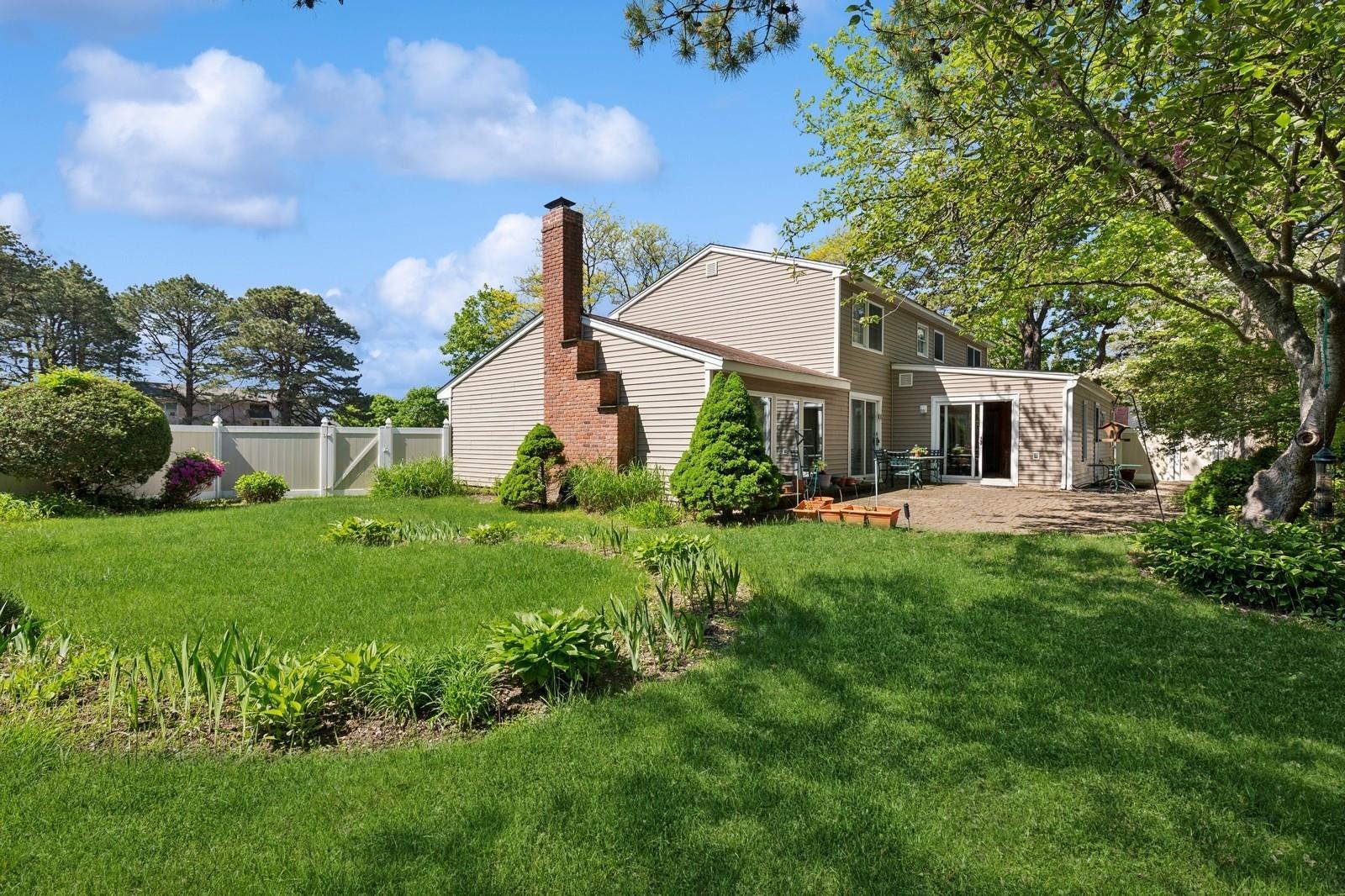 Single Family Woodside  Suffolk County, NY 11772, MLS-861540-39