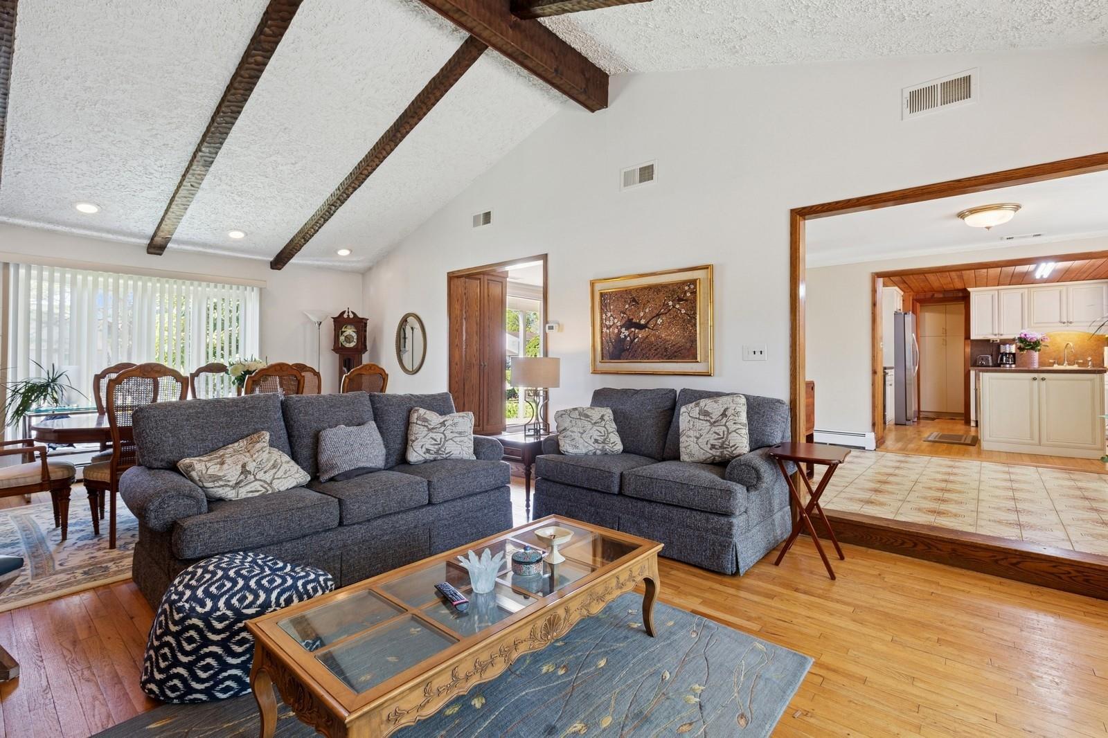 Single Family Woodside  Suffolk County, NY 11772, MLS-861540-6
