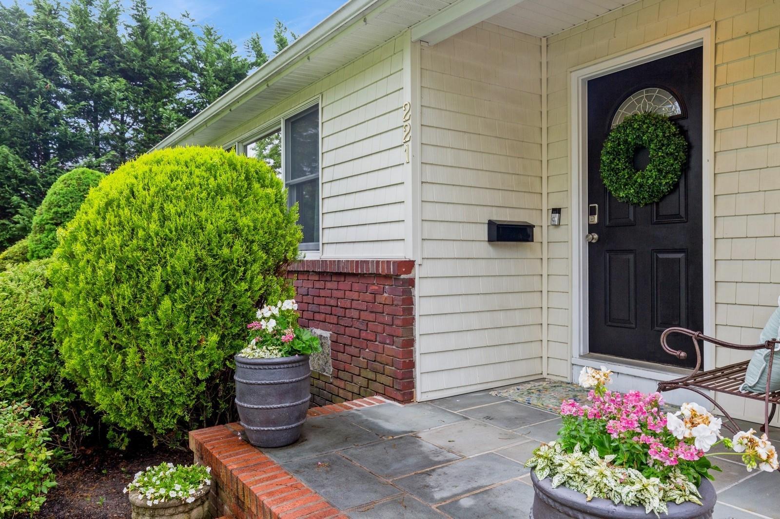 Single Family Schoenfeld  Suffolk County, NY 11772, MLS-861542-2