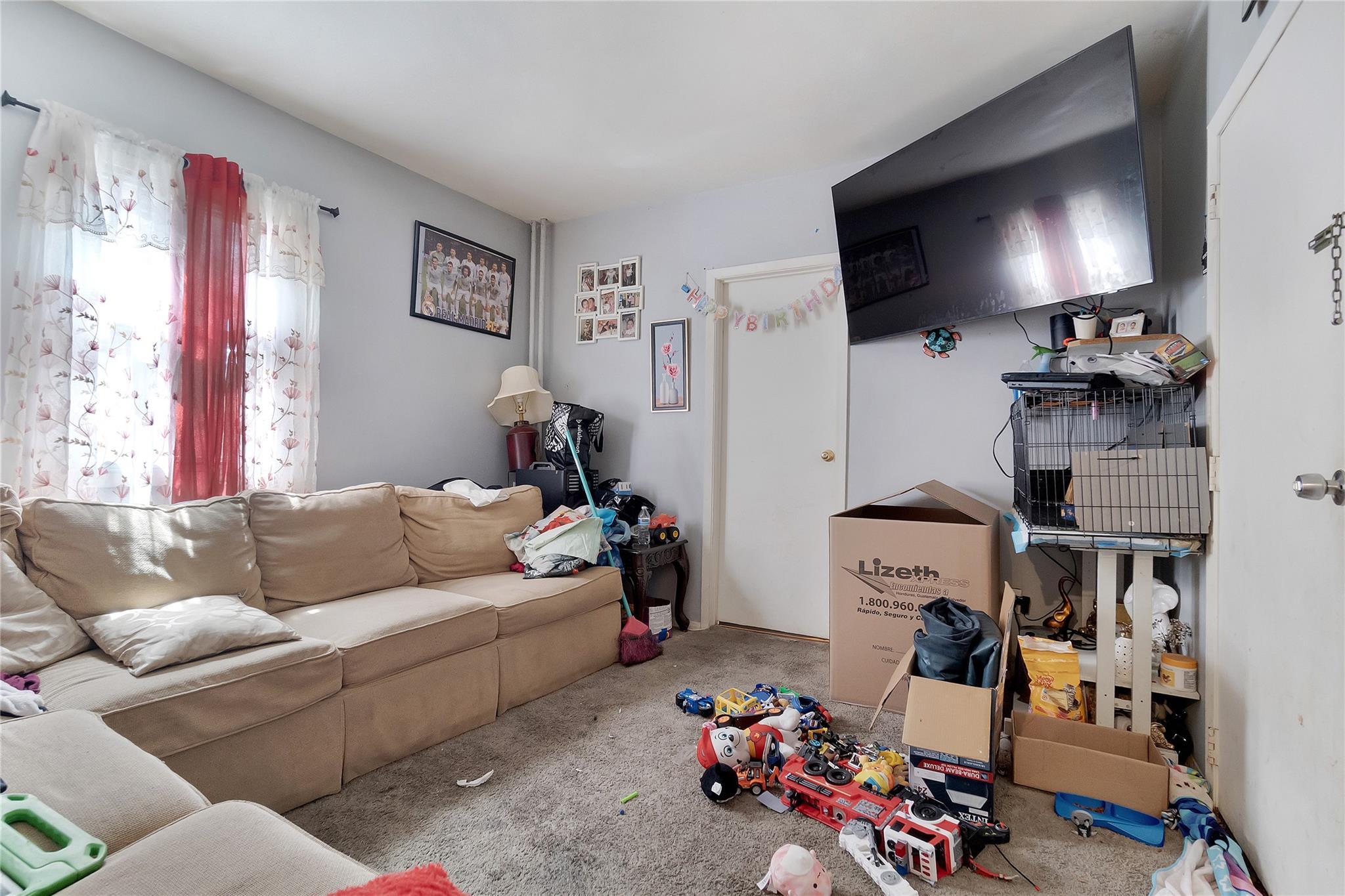 Single Family Baldwin  Nassau County, NY 11550, MLS-861561-2