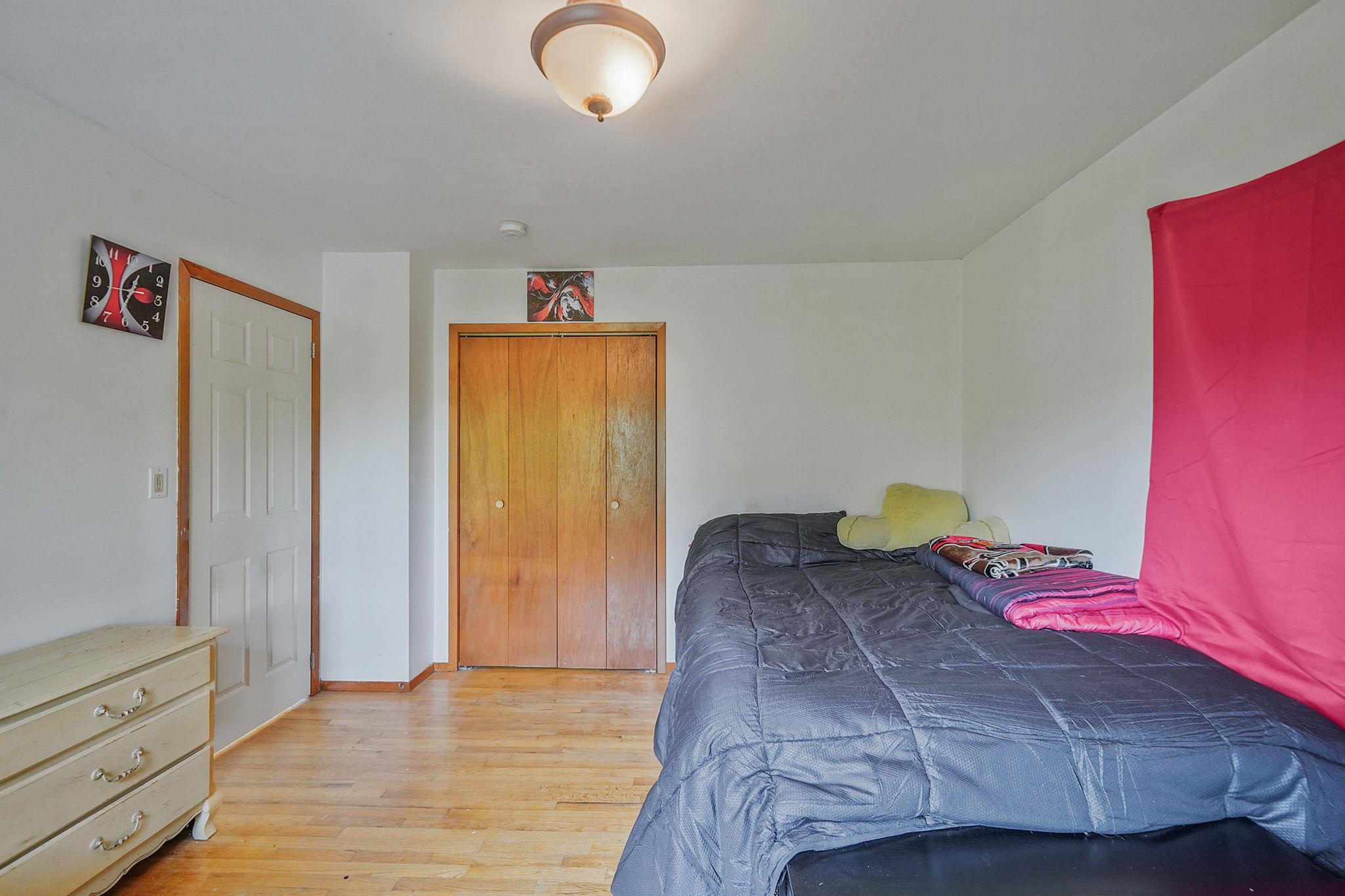 Single Family Queen  Suffolk County, NY 11789, MLS-861565-19