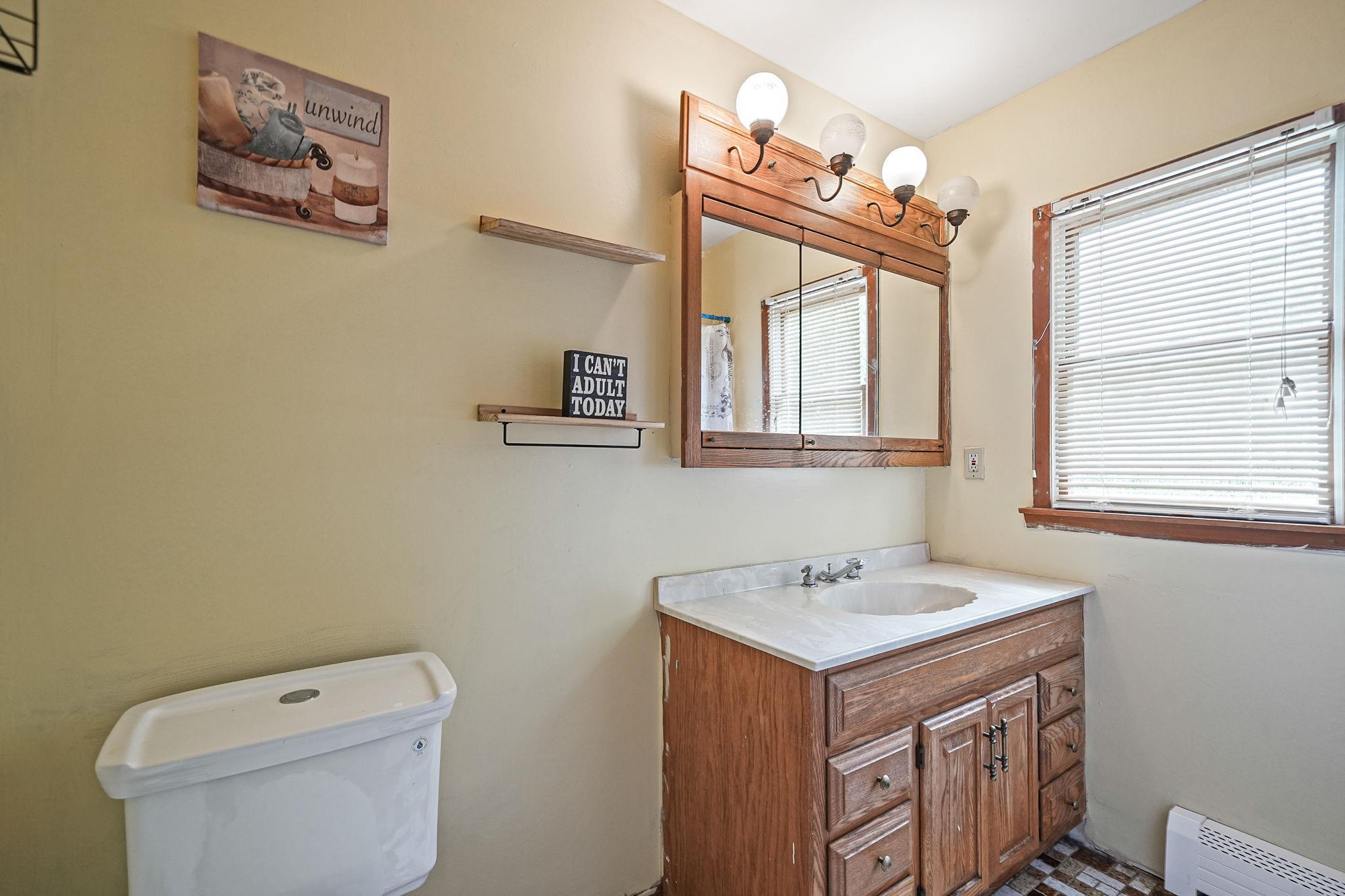 Single Family Queen  Suffolk County, NY 11789, MLS-861565-34