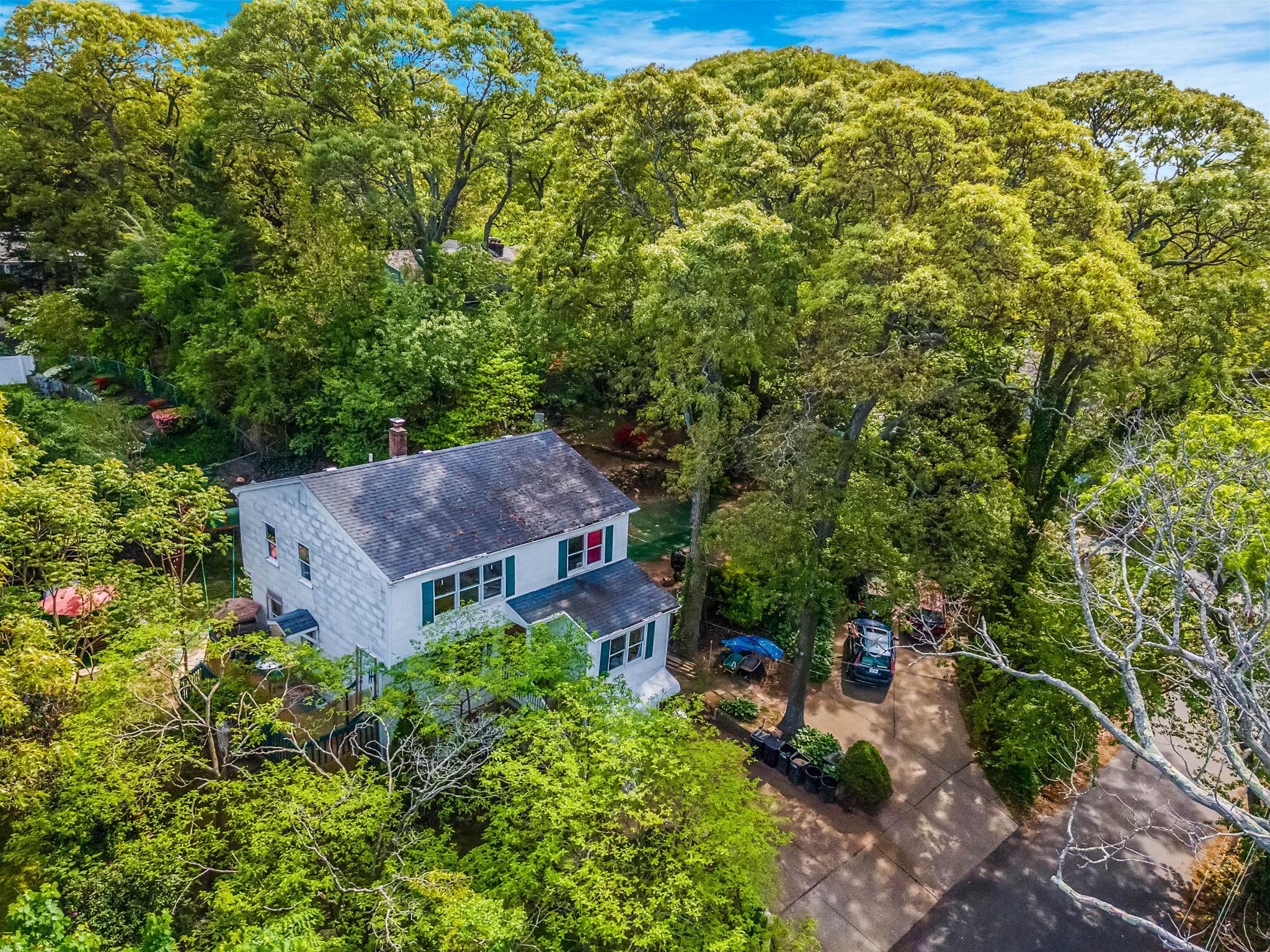 Single Family Queen  Suffolk County, NY 11789, MLS-861565-36