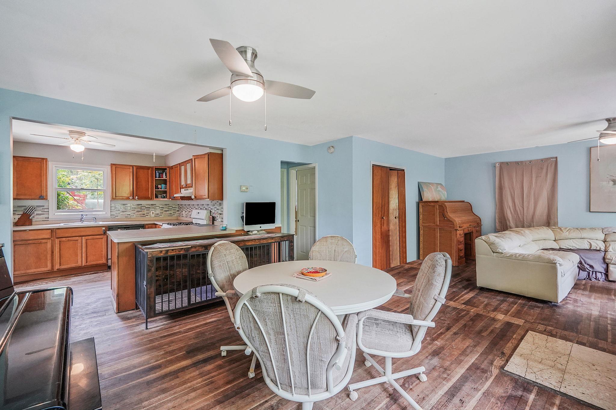 Single Family Queen  Suffolk County, NY 11789, MLS-861565-4