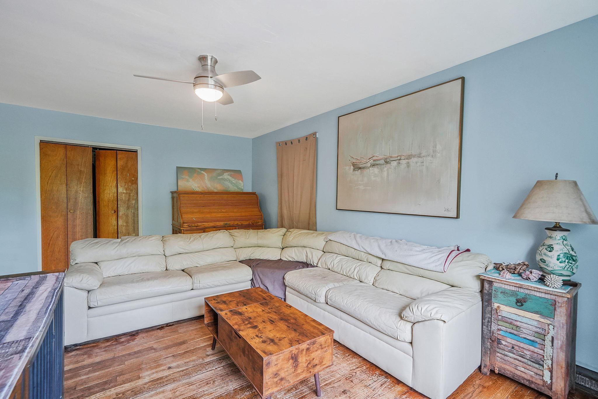 Single Family Queen  Suffolk County, NY 11789, MLS-861565-6