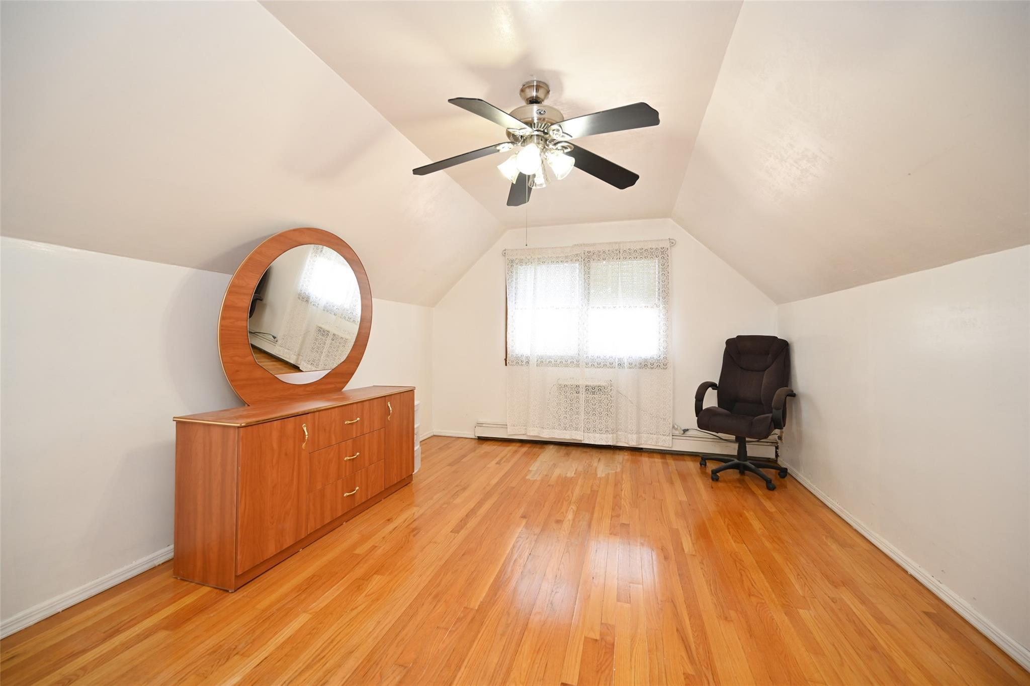Single Family Terrace  Nassau County, NY 11040, MLS-861593-10