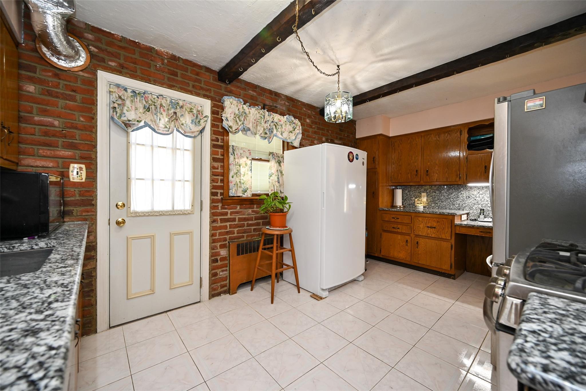 Single Family Terrace  Nassau County, NY 11040, MLS-861593-7