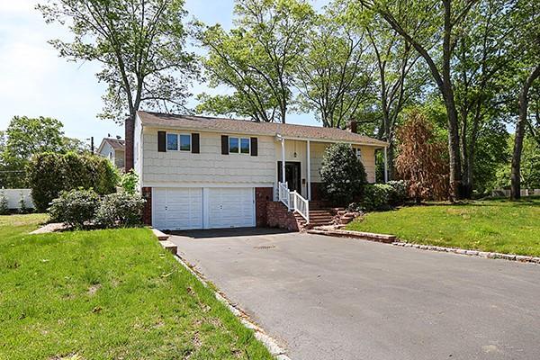 Single Family Ramondo  Suffolk County, NY 11787, MLS-861606-2