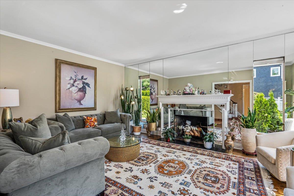 Single Family 214th  Queens, NY 11360, MLS-861610-18