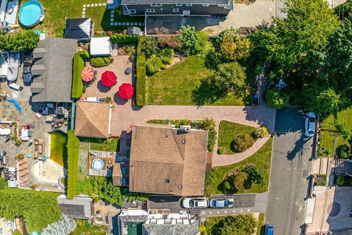 Single Family 214th  Queens, NY 11360, MLS-861610-3