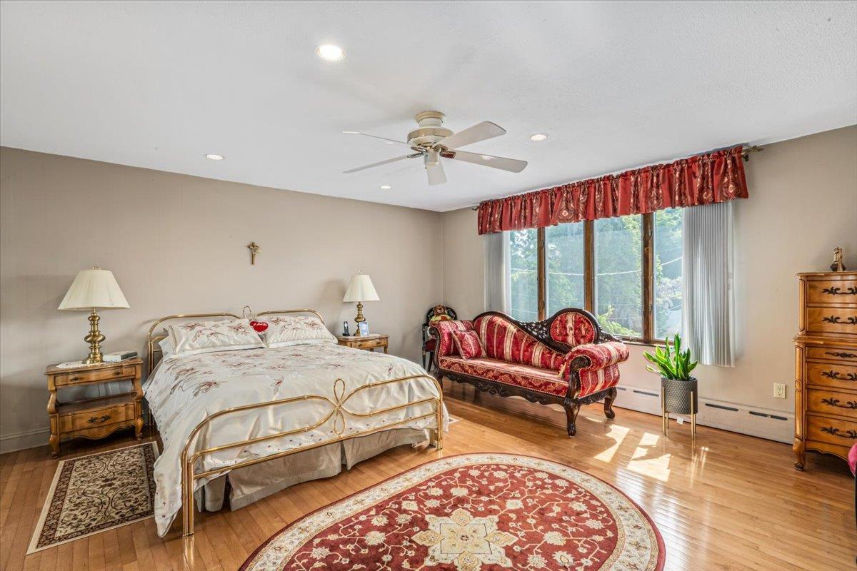 Single Family 214th  Queens, NY 11360, MLS-861610-32