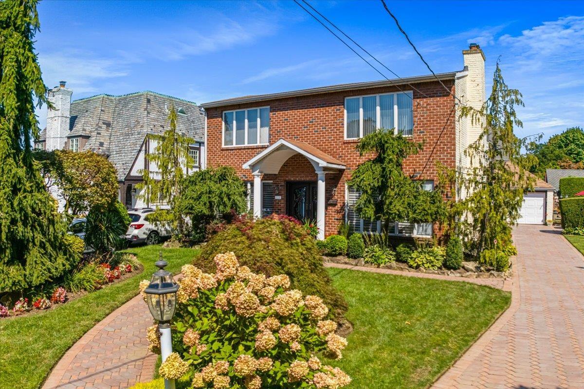 Single Family 214th  Queens, NY 11360, MLS-861610-5