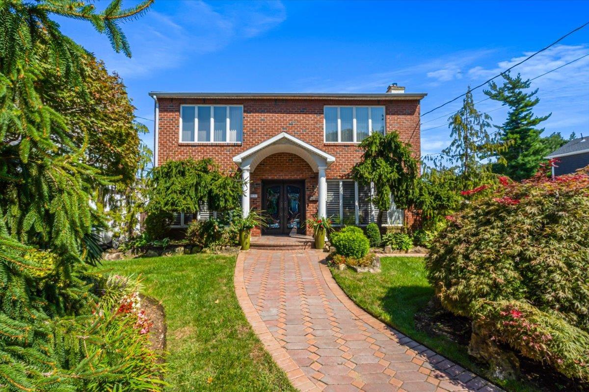 Single Family 214th  Queens, NY 11360, MLS-861610-6