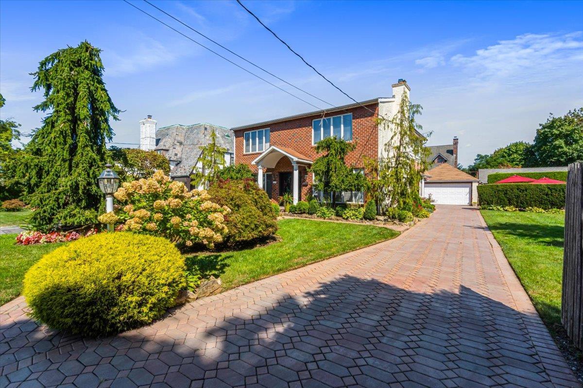Single Family 214th  Queens, NY 11360, MLS-861610-7