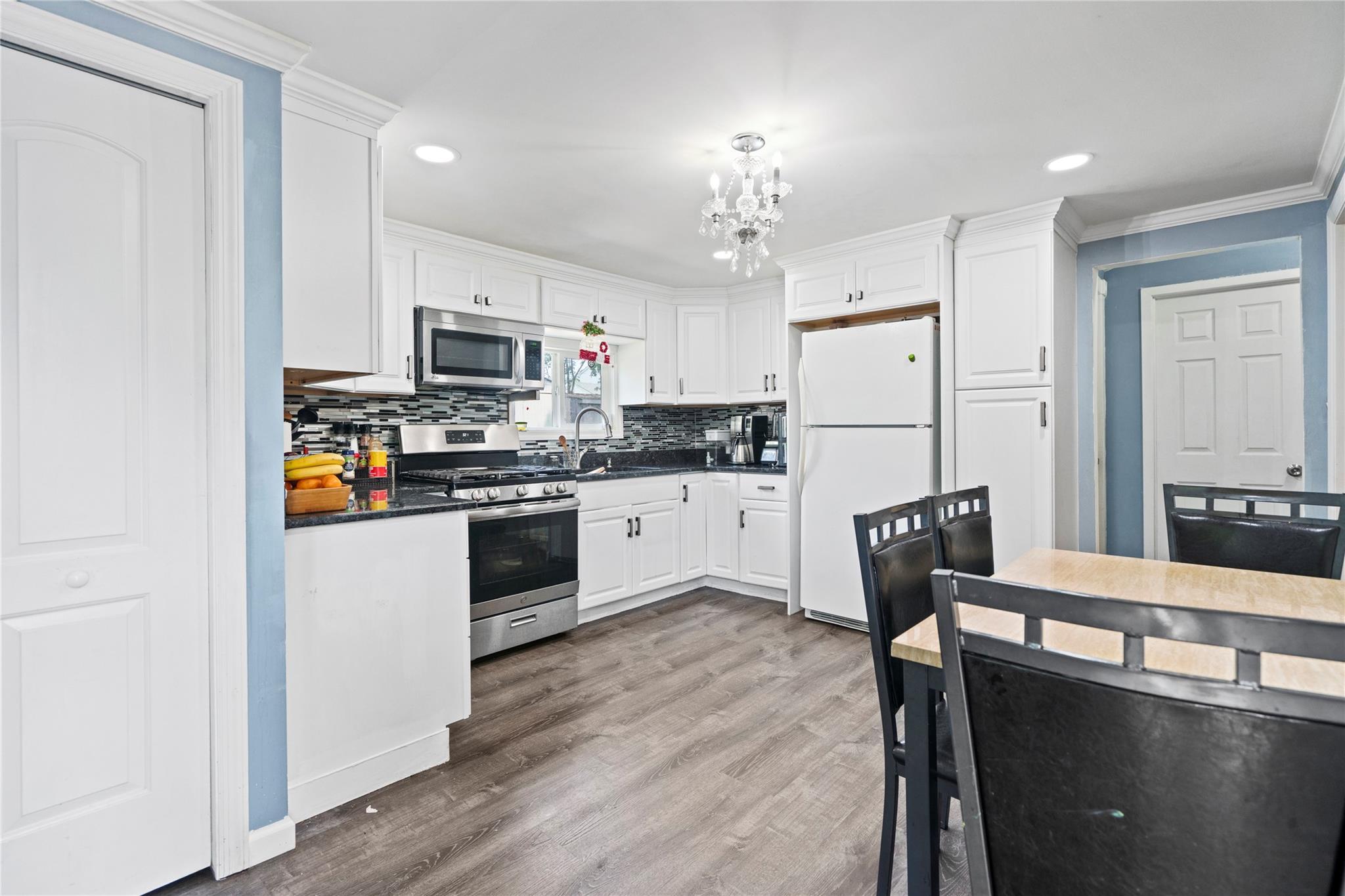 Single Family Scherger  Suffolk County, NY 11772, MLS-861621-3