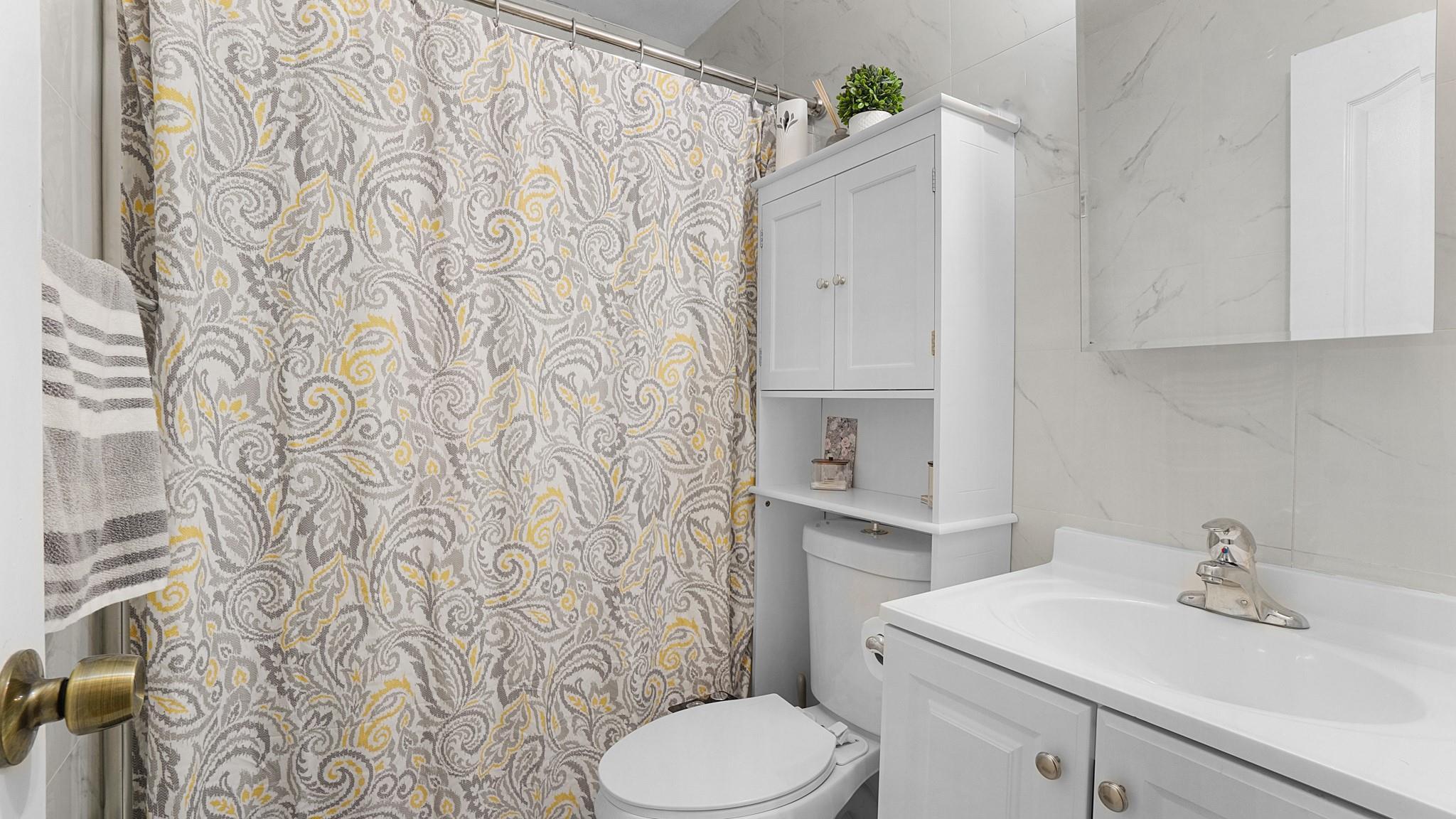 Single Family Clarence  Bronx, NY 10465, MLS-861622-11