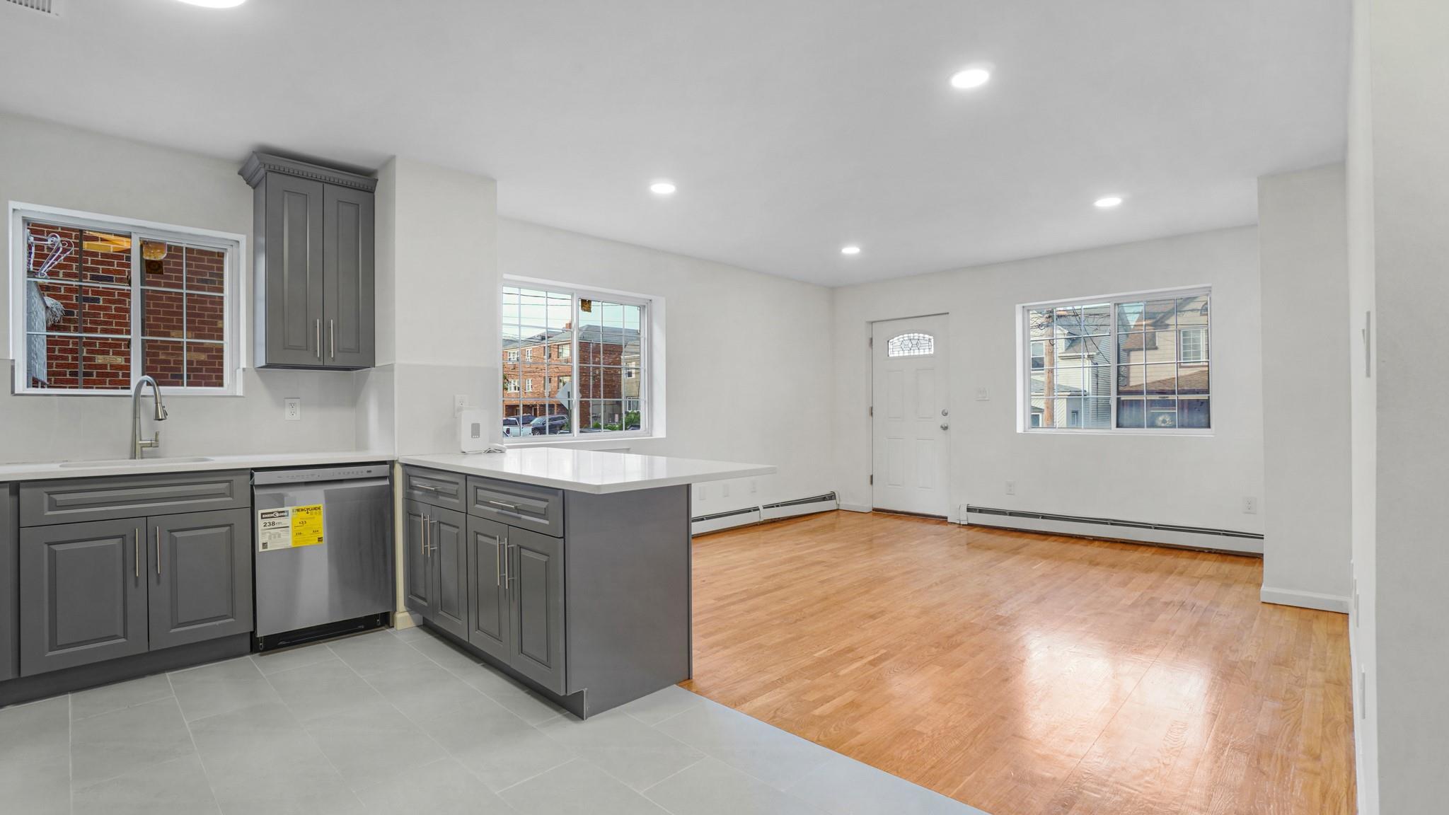 Single Family Clarence  Bronx, NY 10465, MLS-861622-16