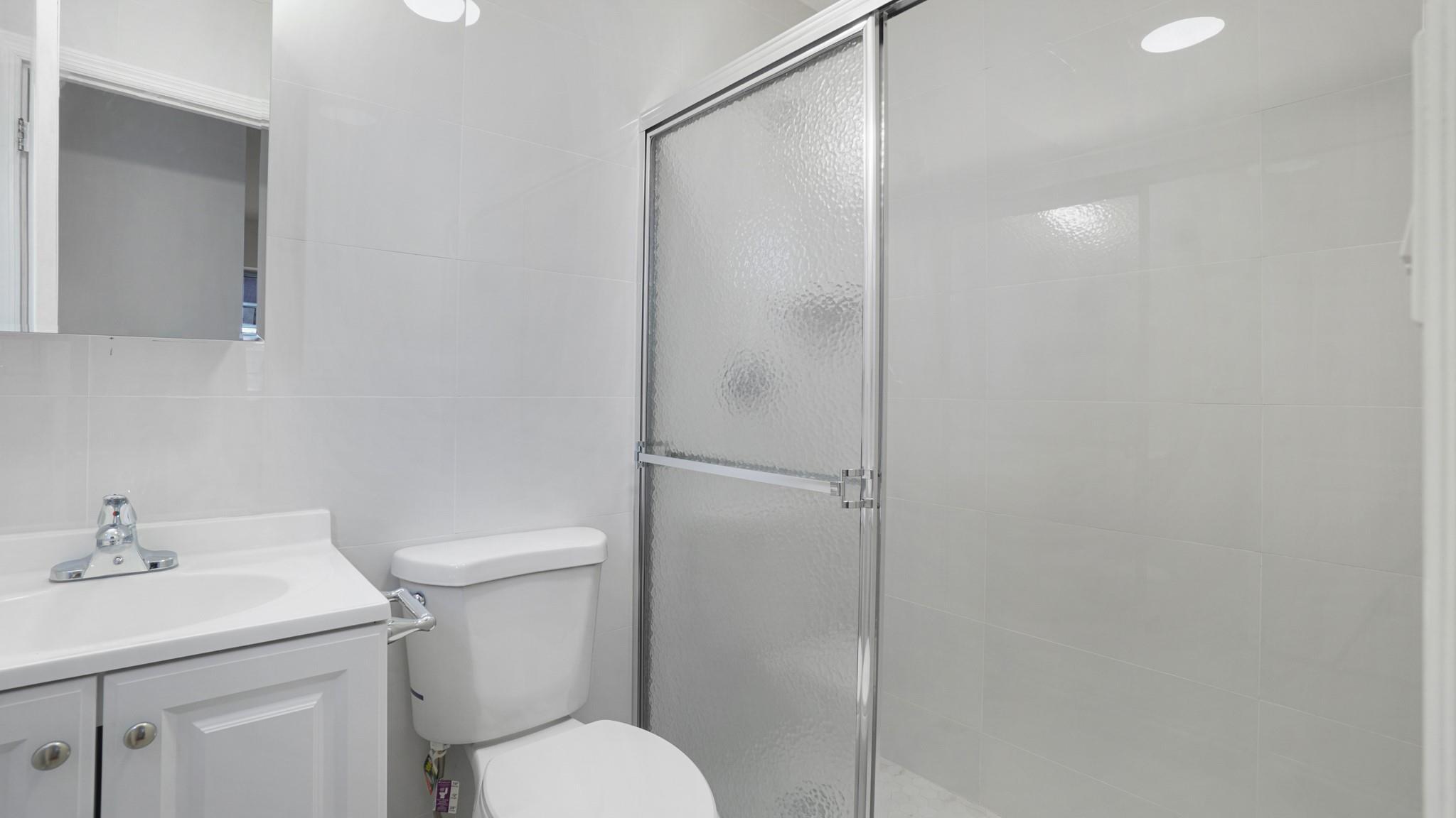 Single Family Clarence  Bronx, NY 10465, MLS-861622-22