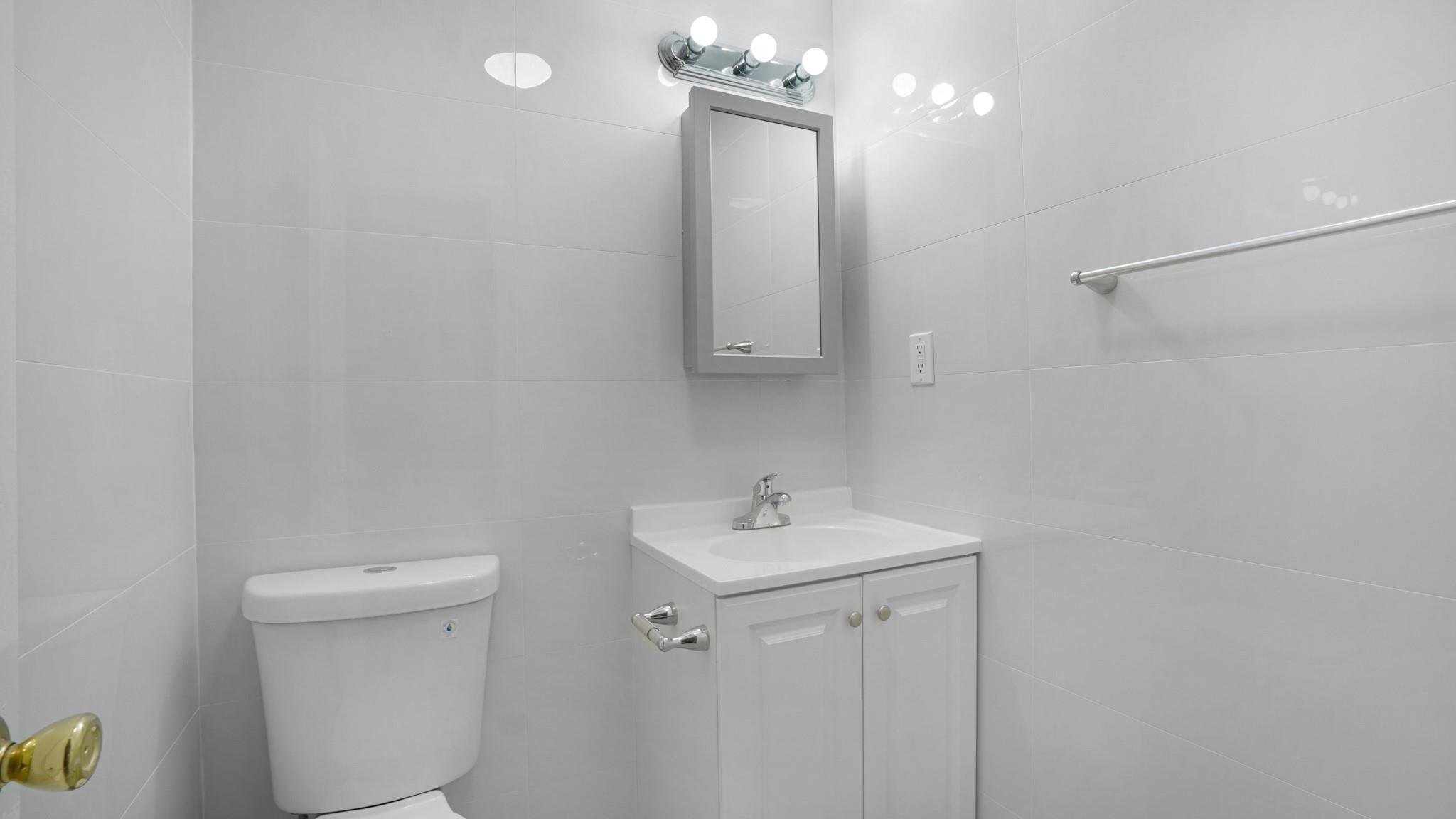 Single Family Clarence  Bronx, NY 10465, MLS-861622-26