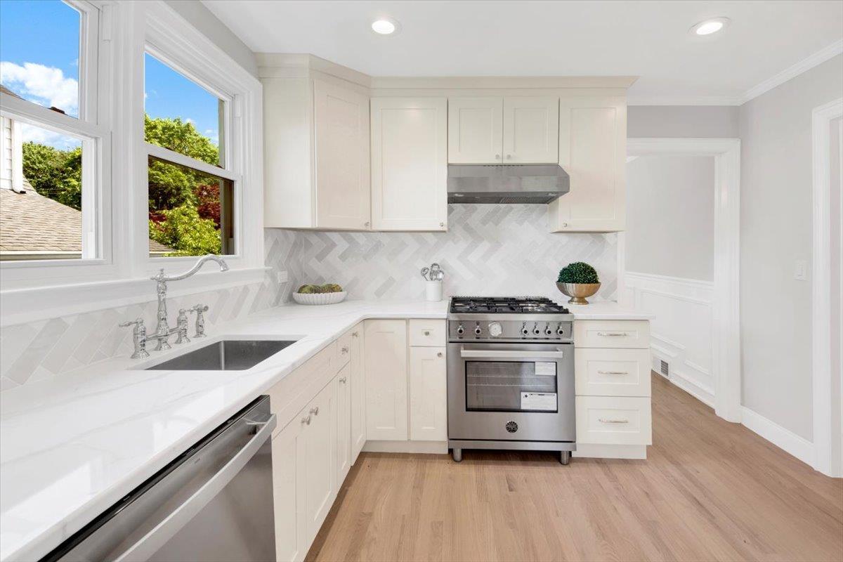 Single Family Mcbride  Westchester County, NY 10603, MLS-861629-10