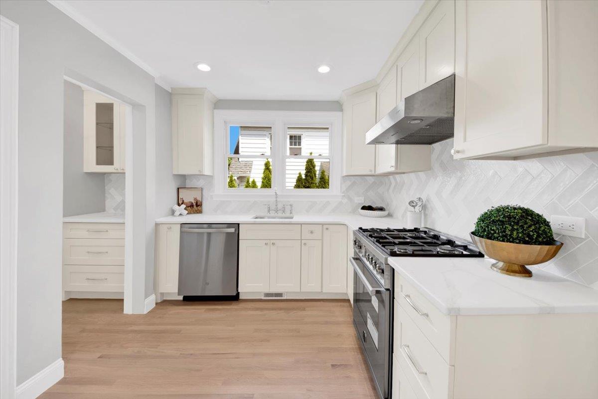 Single Family Mcbride  Westchester County, NY 10603, MLS-861629-9