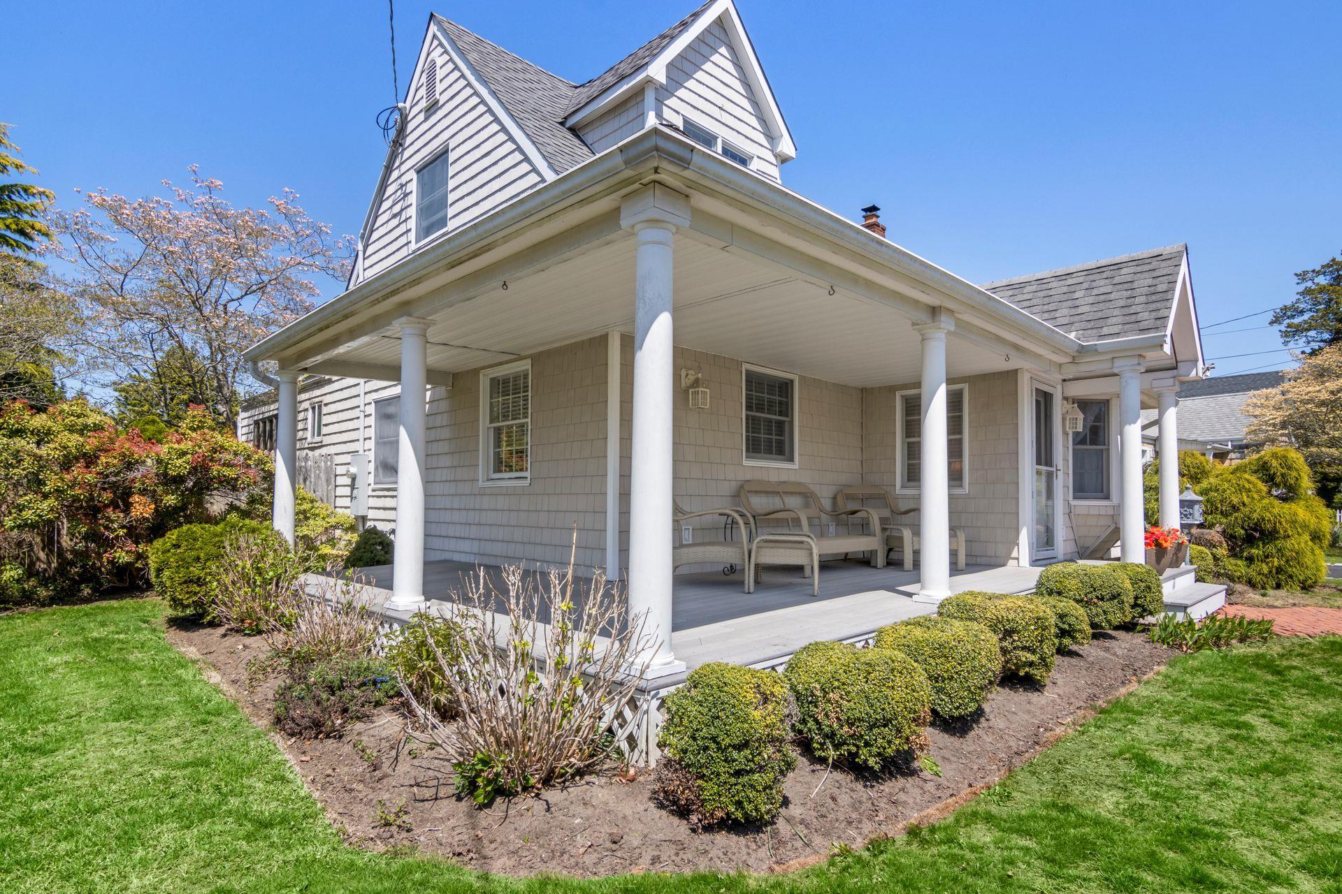 Single Family Maple  Suffolk County, NY 11715, MLS-861634-3