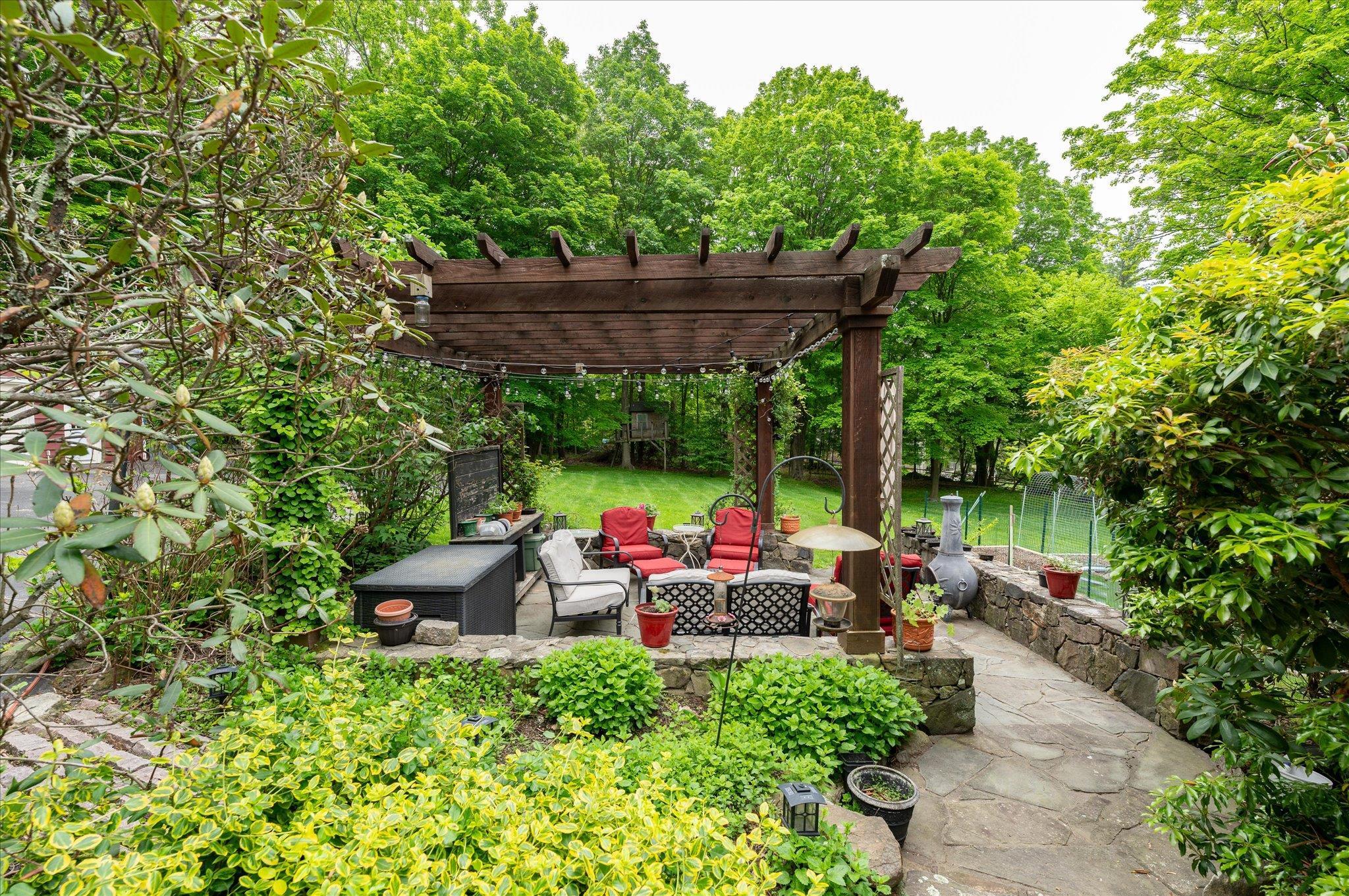 Single Family Granite Springs  Westchester County, NY 10527, MLS-861636-35