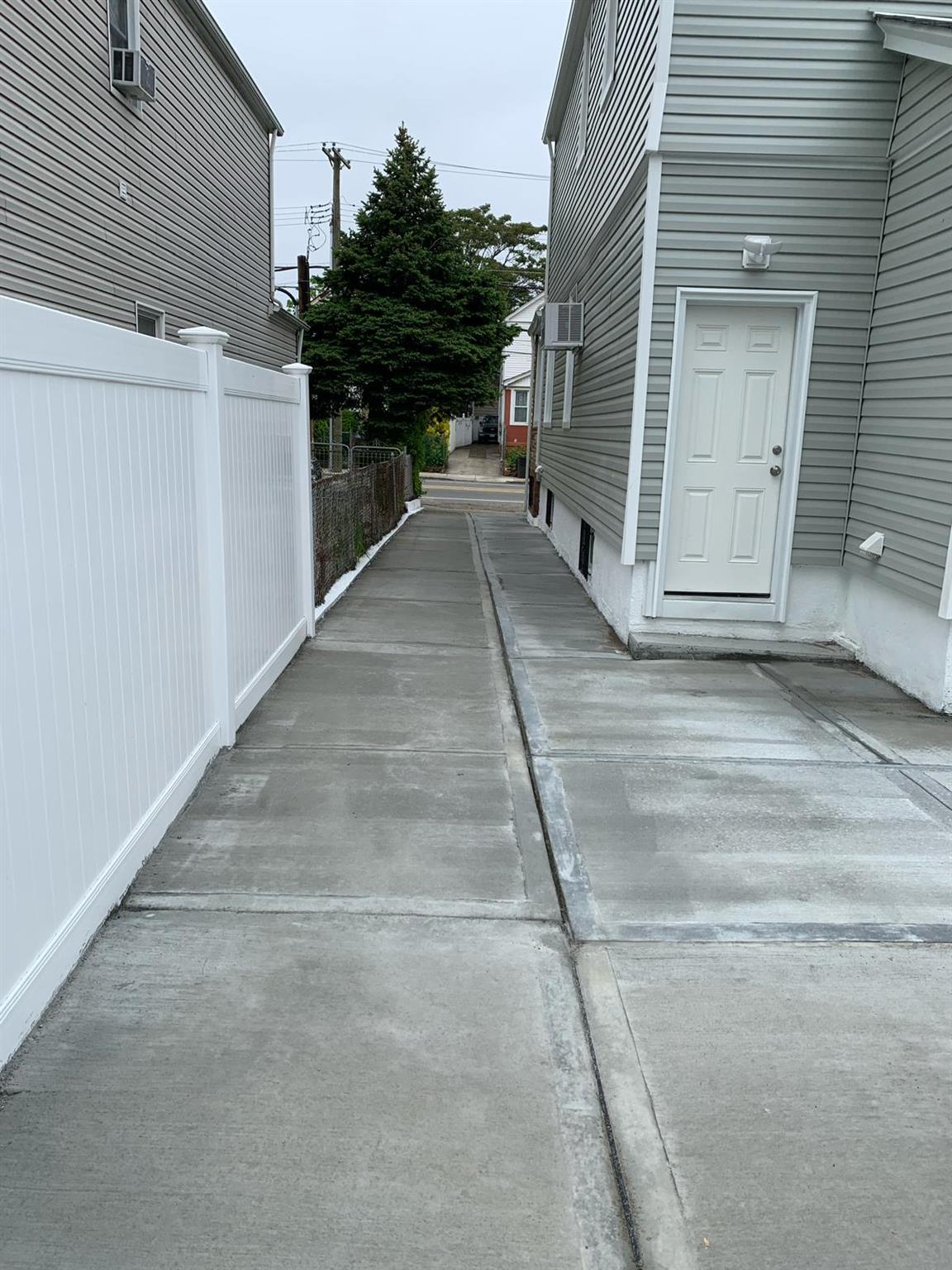 Single Family 111th  Queens, NY 11433, MLS-861642-22